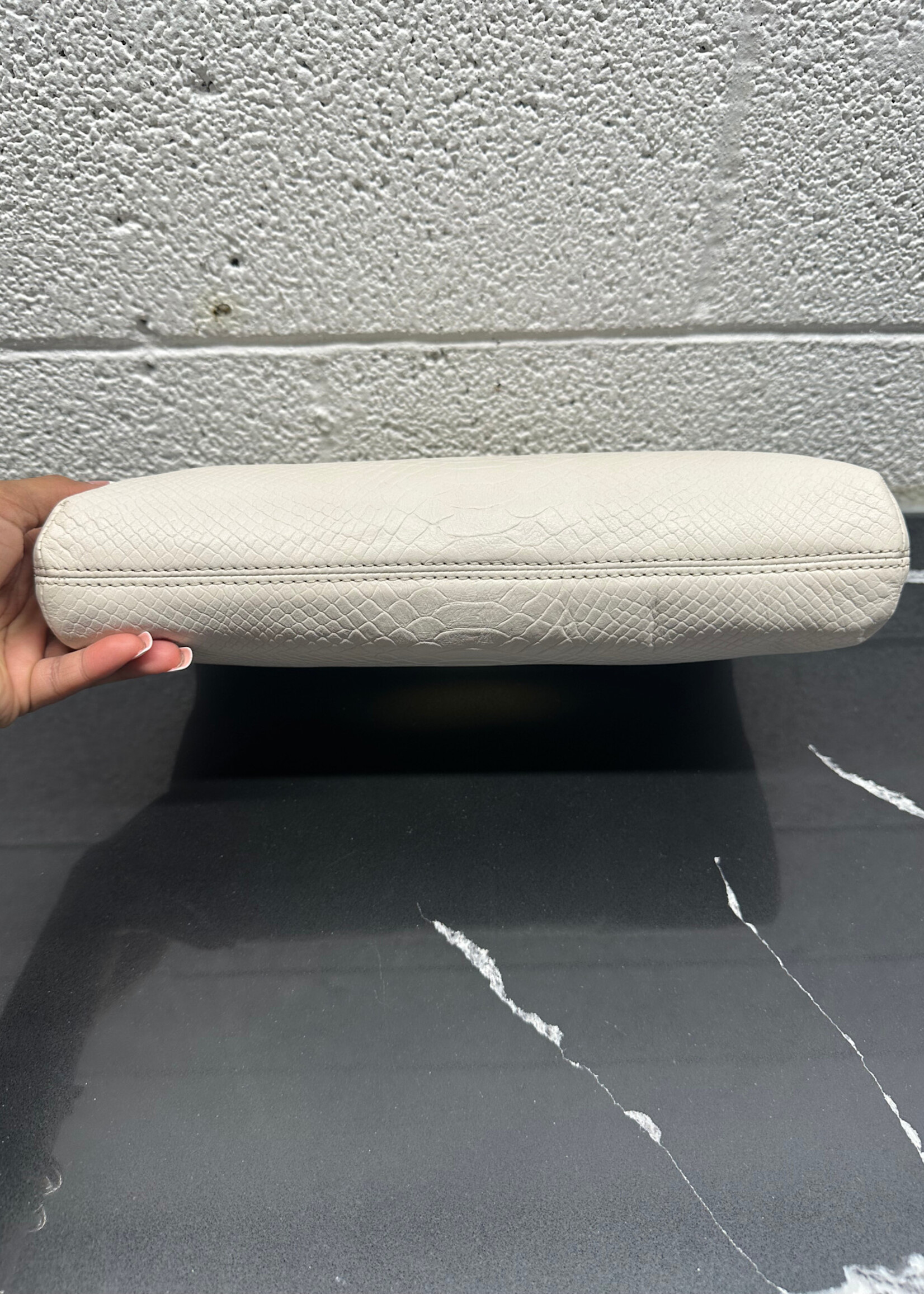 Michael Kors Berkeley Clutch Cream