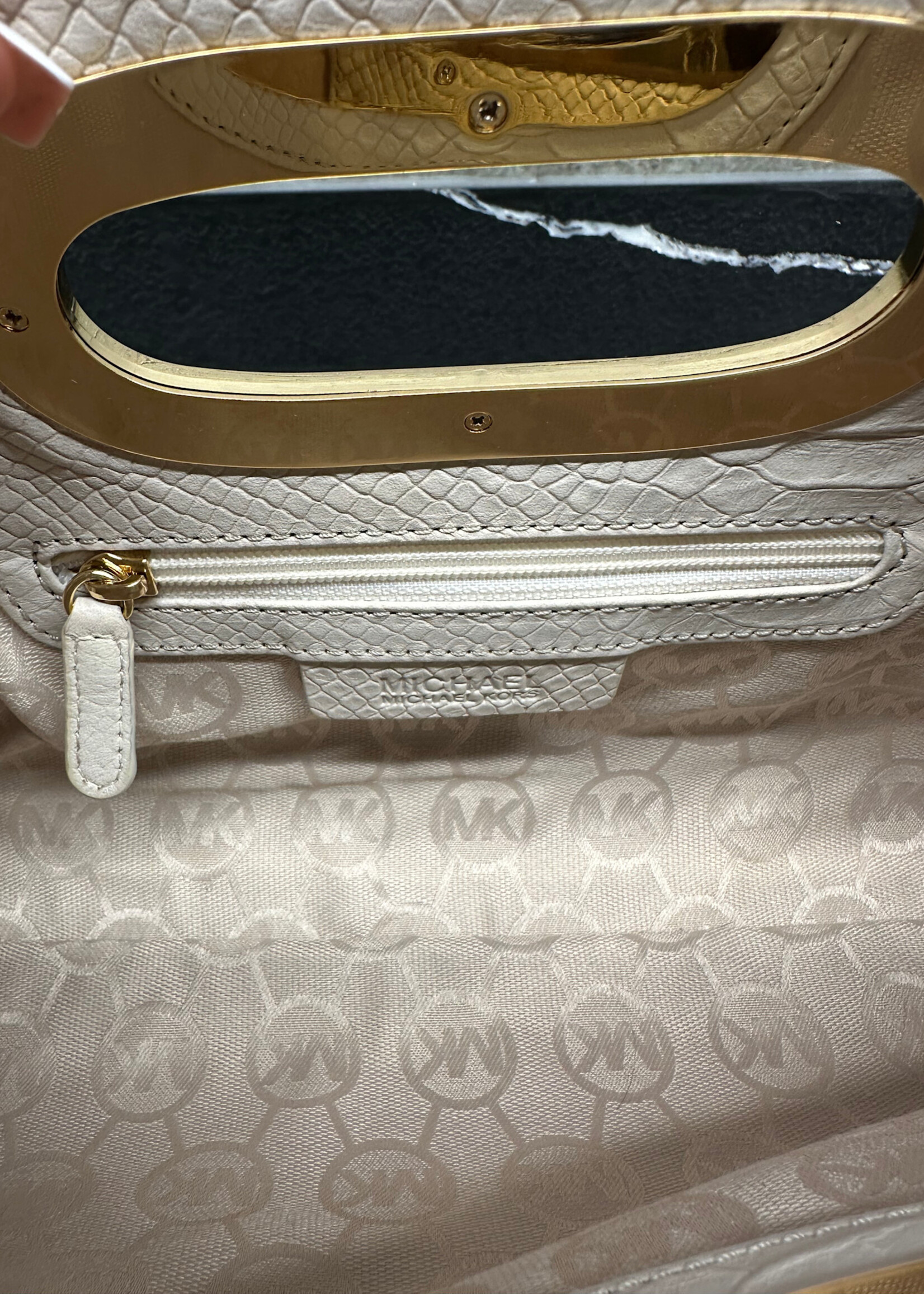 Michael Kors Berkeley Clutch Cream