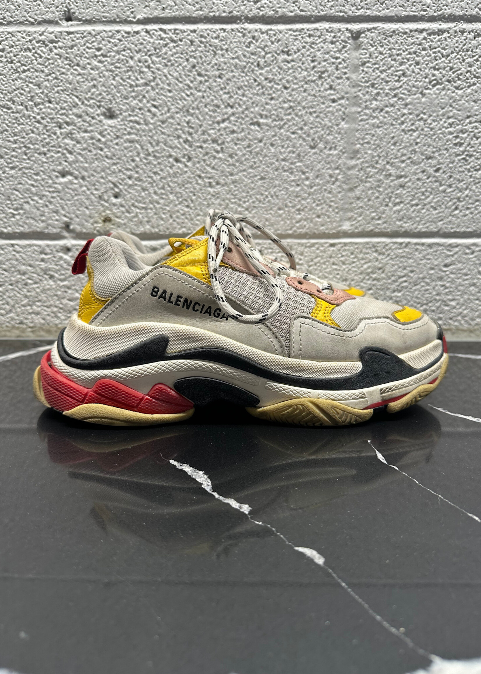Balenciaga Triple Yellow Red Fem 8 AS IS