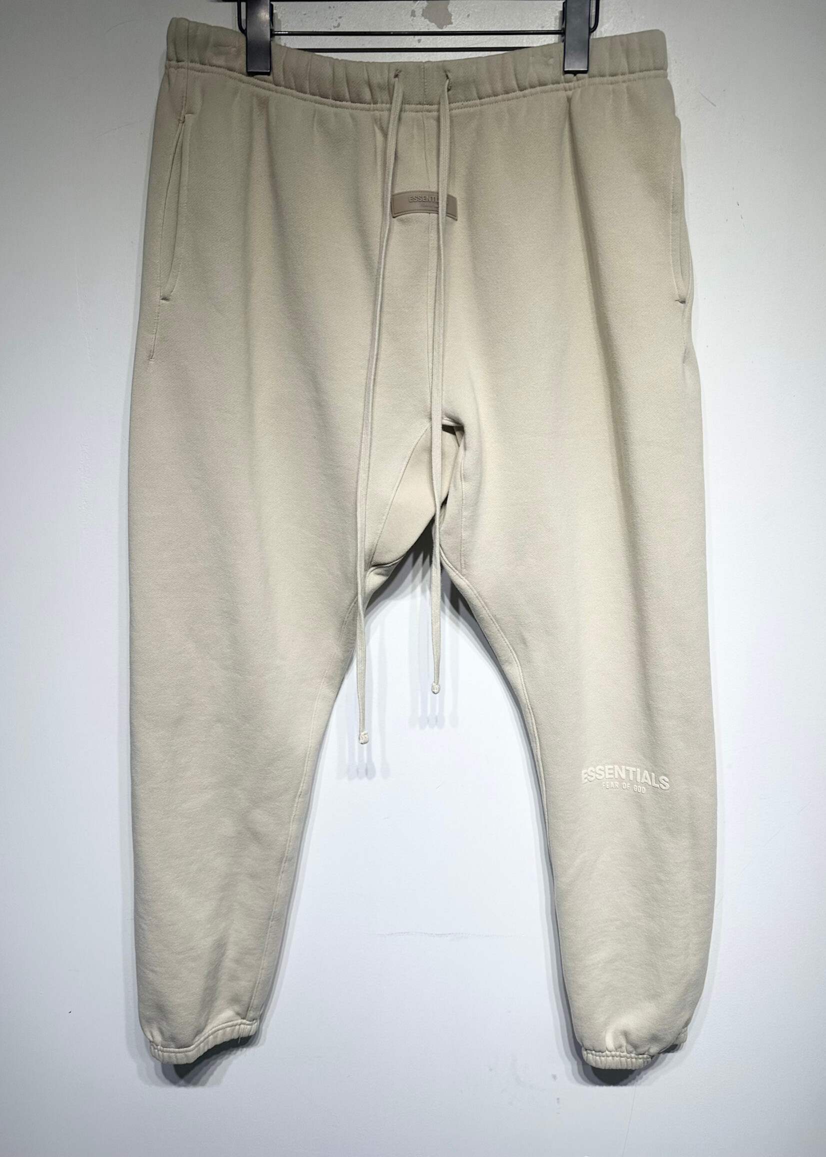 Essentials Beige Front Logo Sweat Pant Masc 34