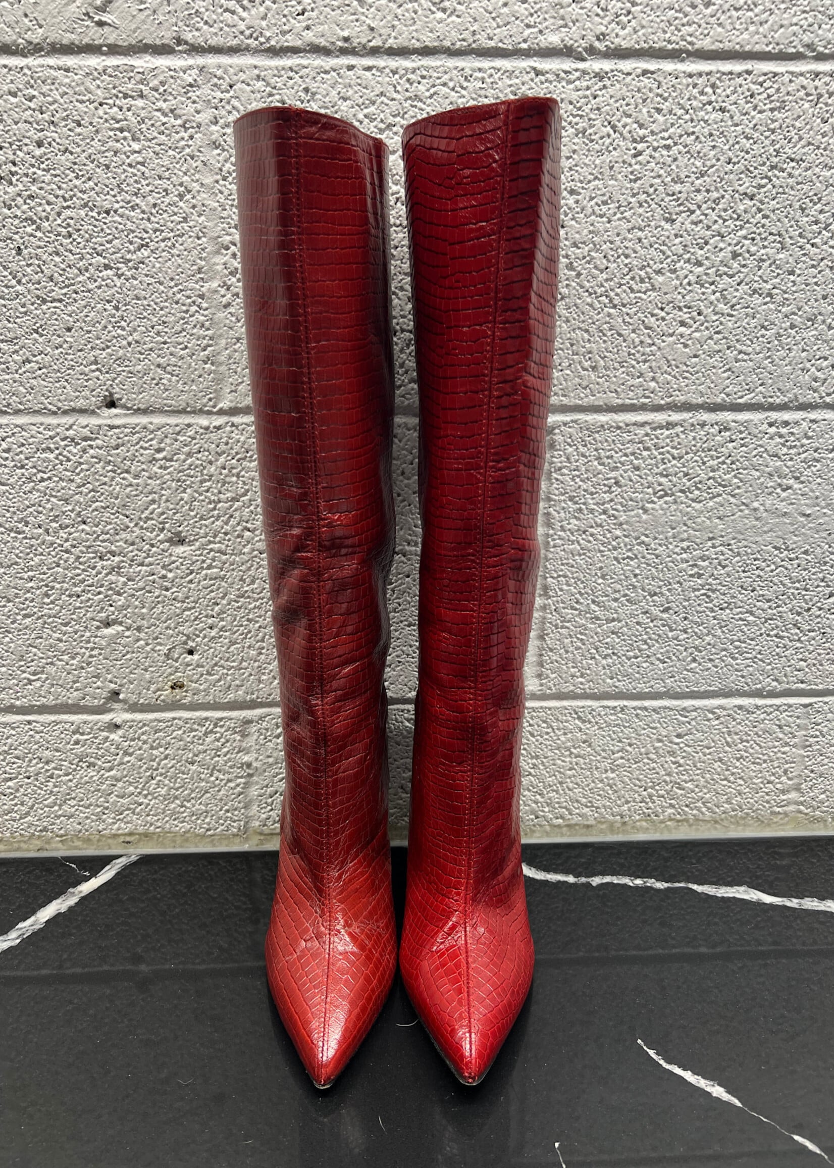 Stuart Weitzman Red Embossed Heel 6.5