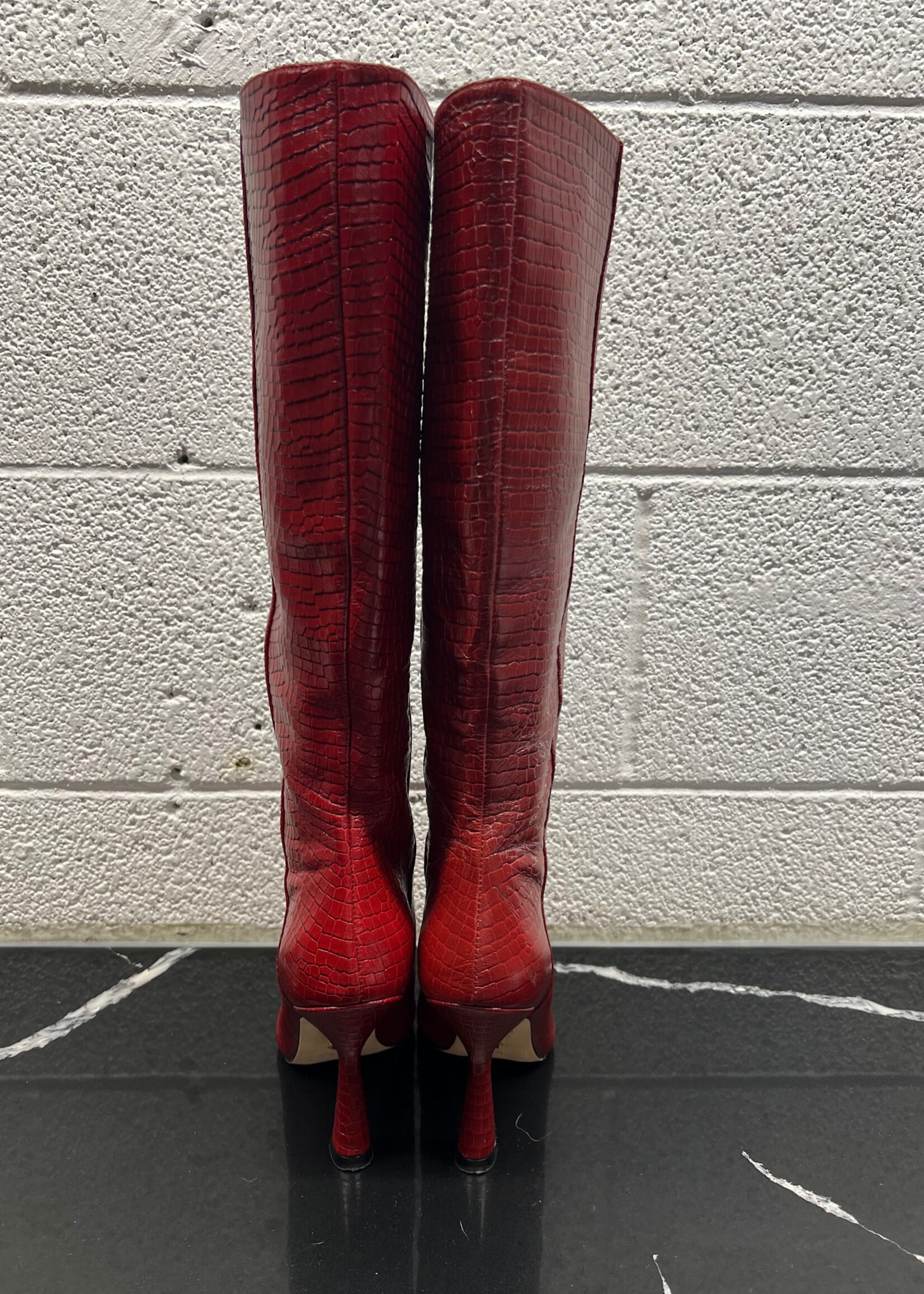 Stuart Weitzman Red Embossed Heel 6.5