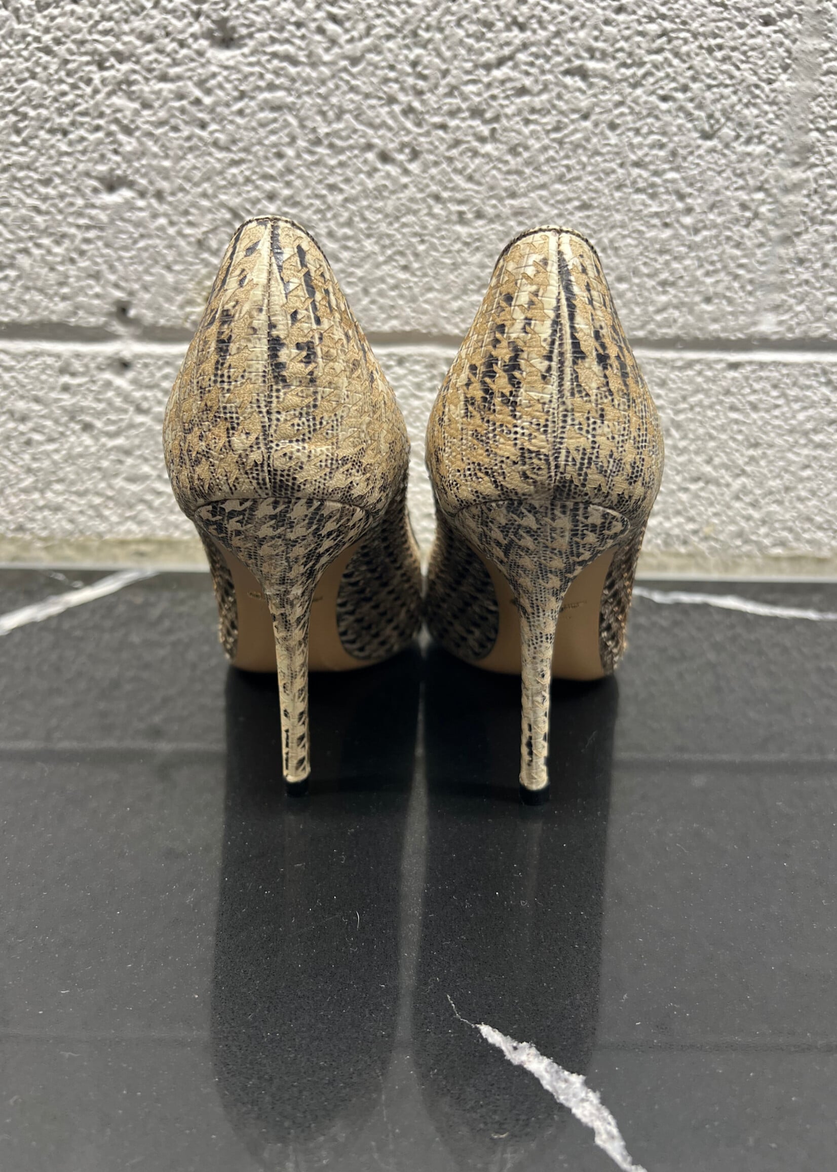 Ferragamo Black Beige Printed Heel 6.5