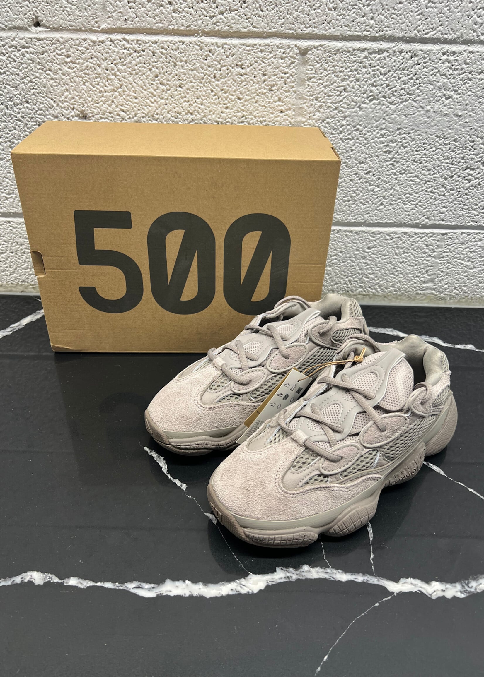 Yeezy 500 NWT Taupe Fem 6.5