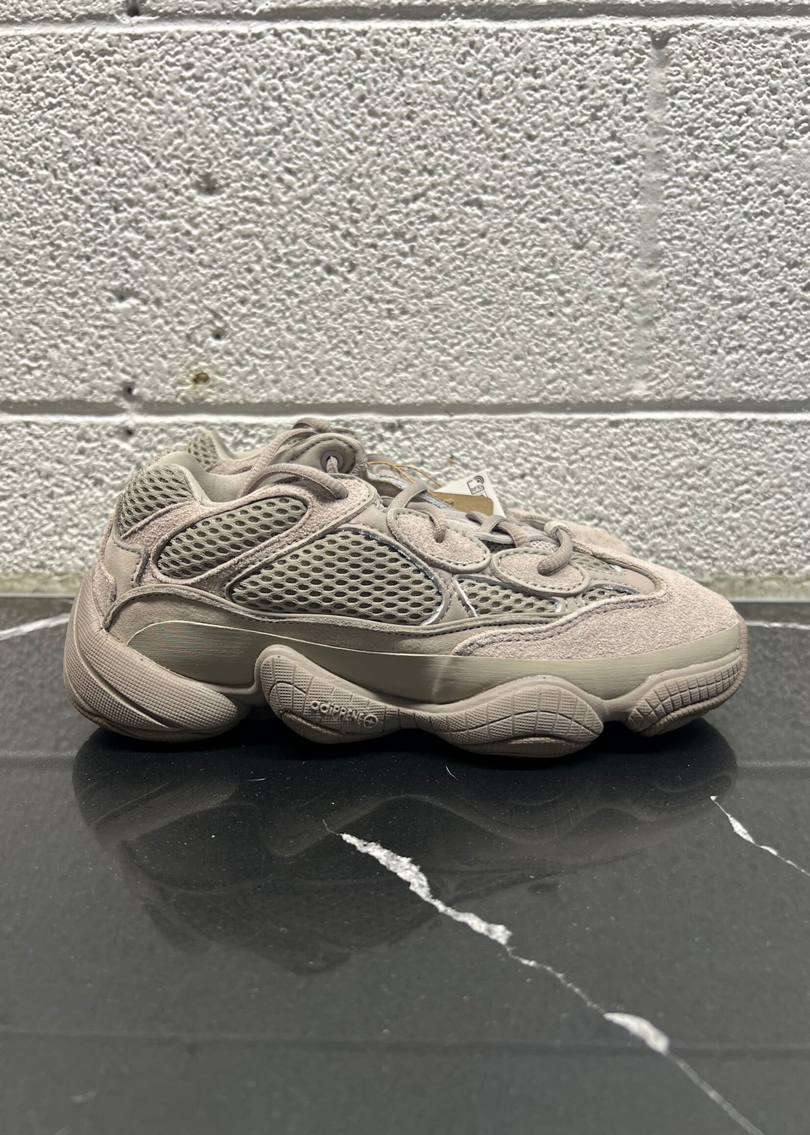 Yeezy 500 NWT Taupe Fem 6.5
