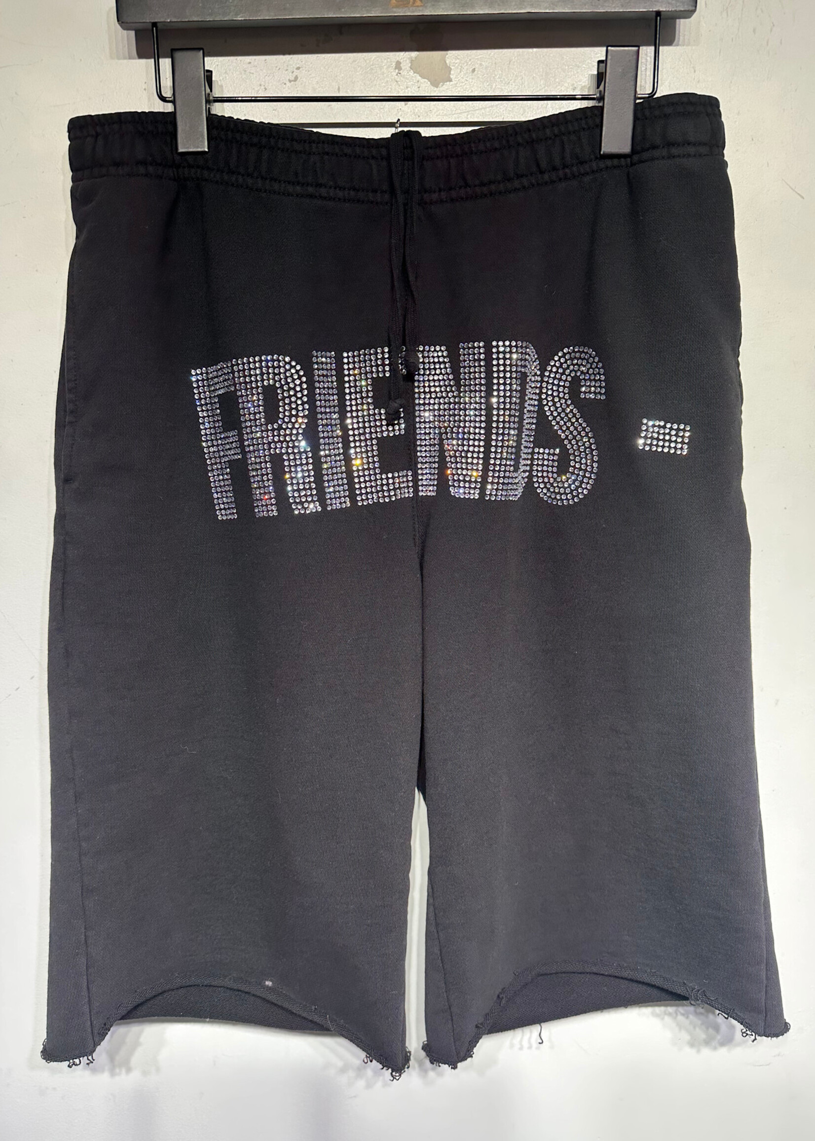 Vlone Black Friends Logo Sweats L/31-34