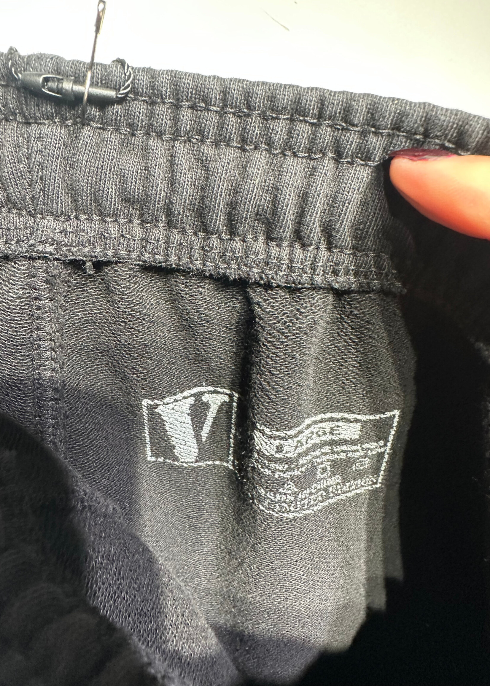 Vlone Black Friends Logo Sweats L/31-34