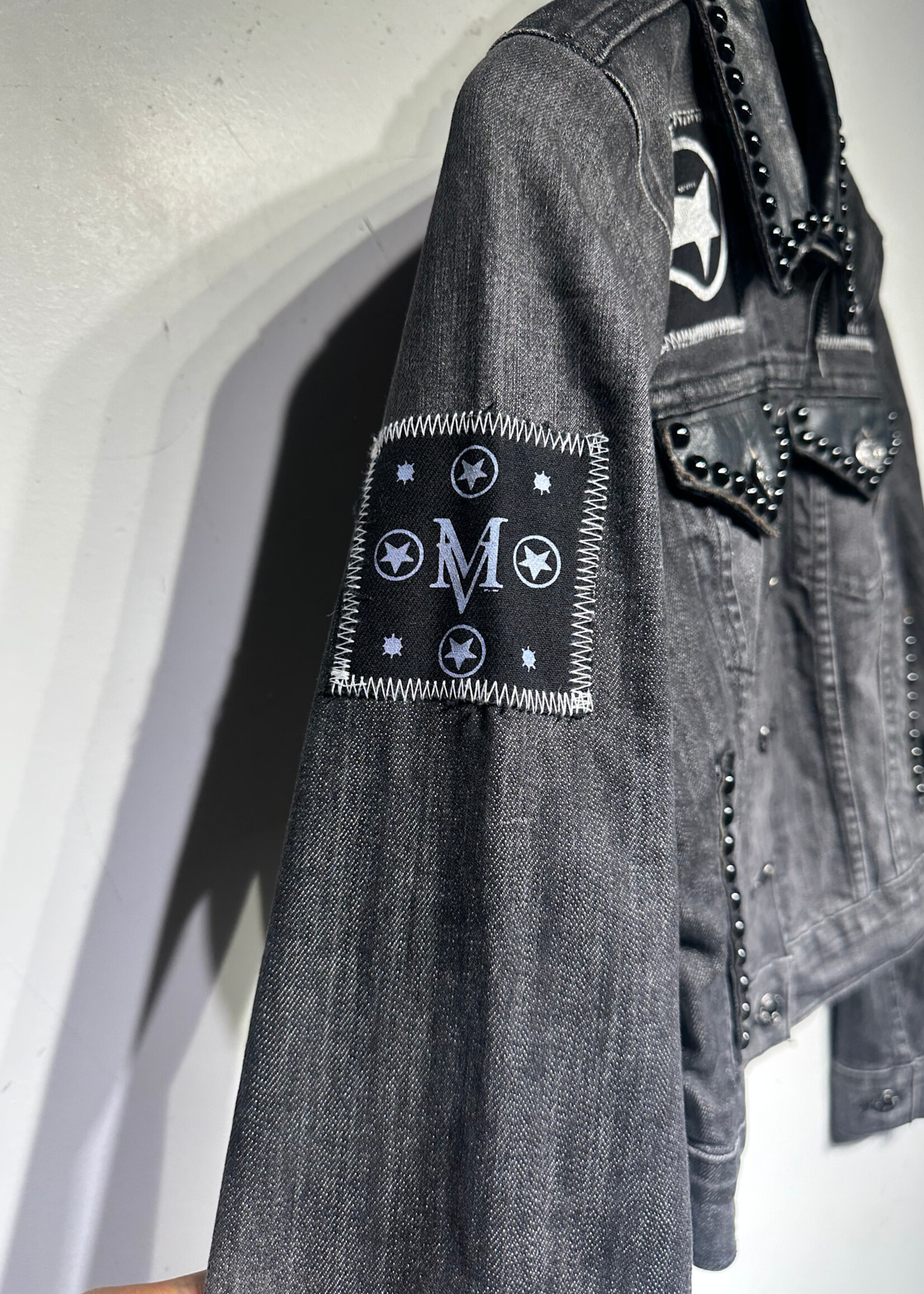 Marc Vachon Studded Patch Jean Jacket Fem XS/S