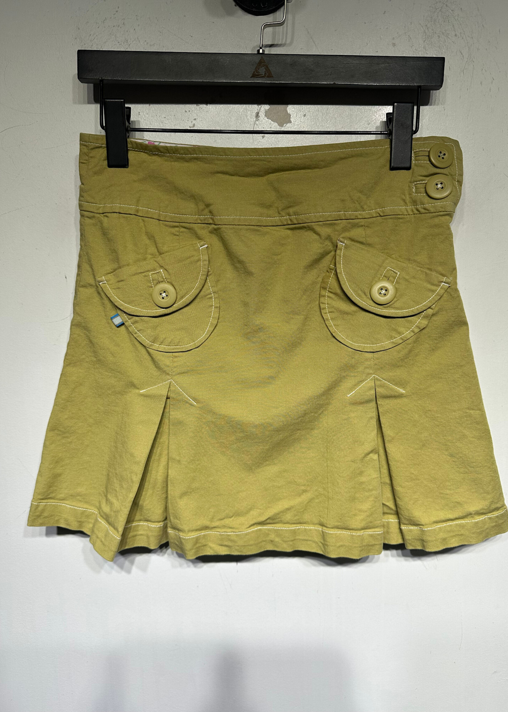 DOKI GEKI GREEN PLEATED SKIRT 29