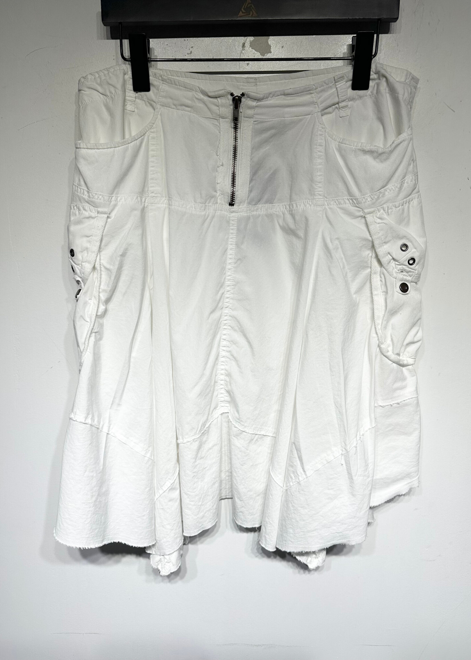 DEREK HEART WHITE PLEATED SKIRT 33