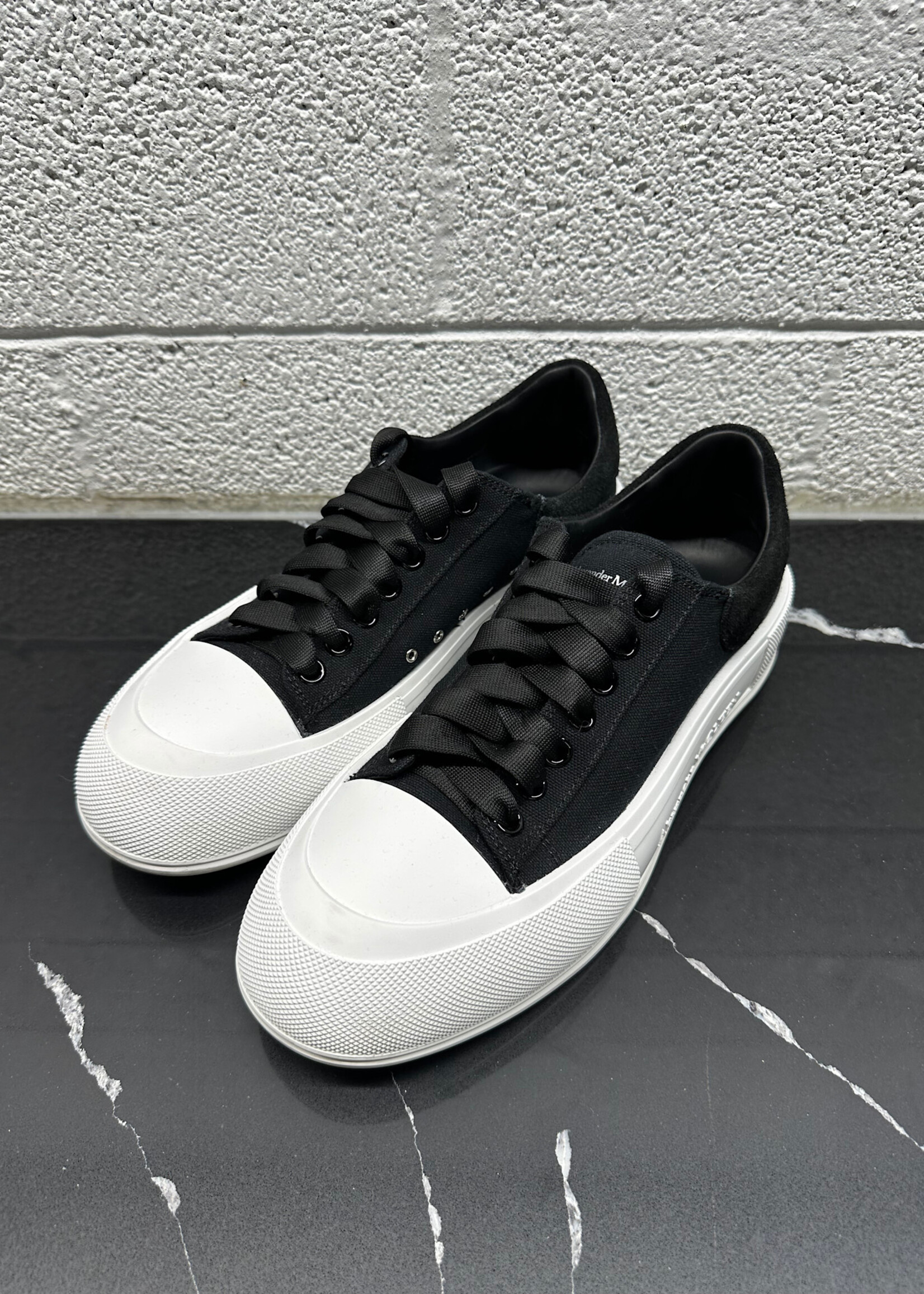 Alexander McQueen Black Plimsoll Sneaker Masc 43/10