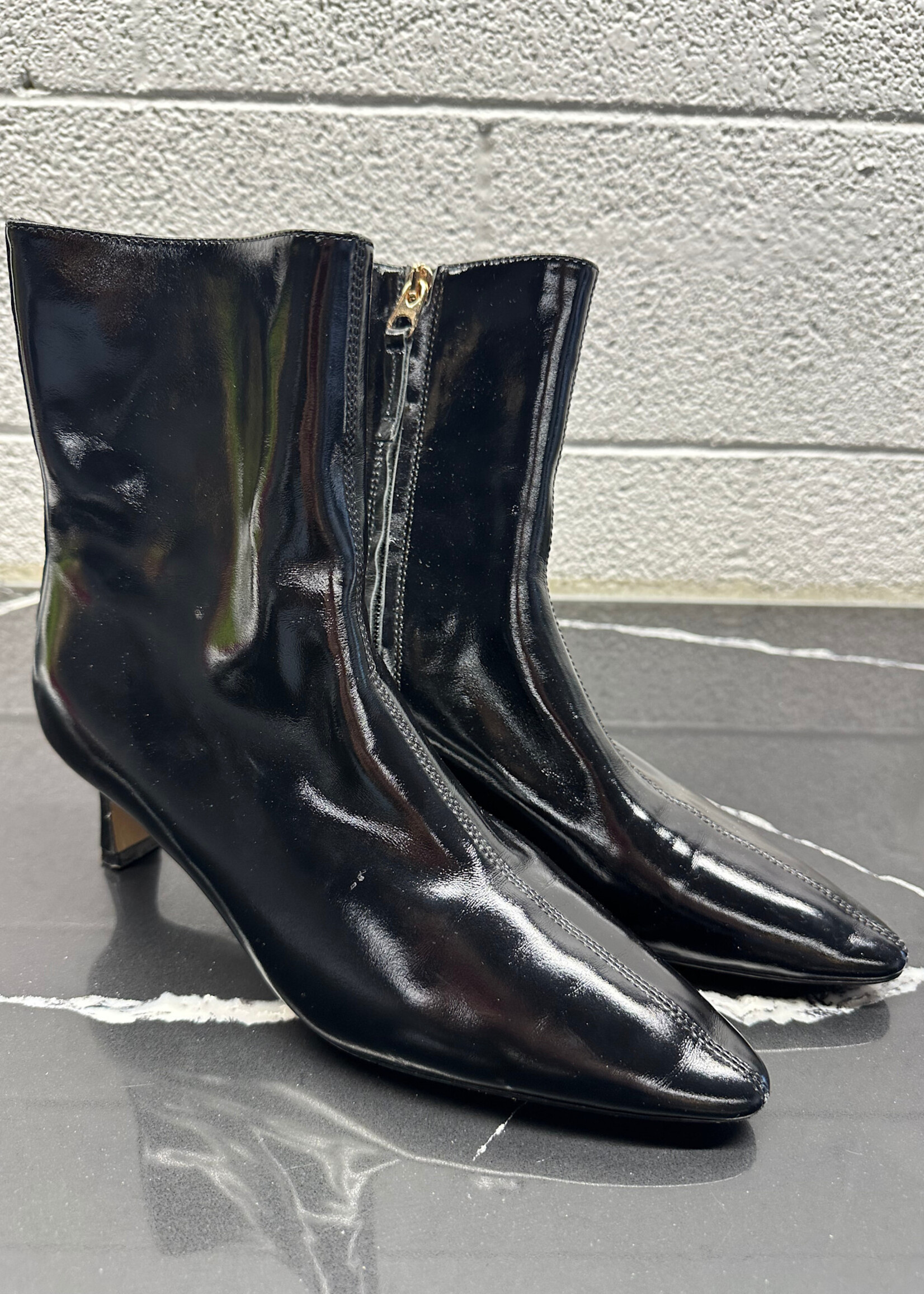 Bottega Veneta Black Patent Leather Booties 41/Fem 10