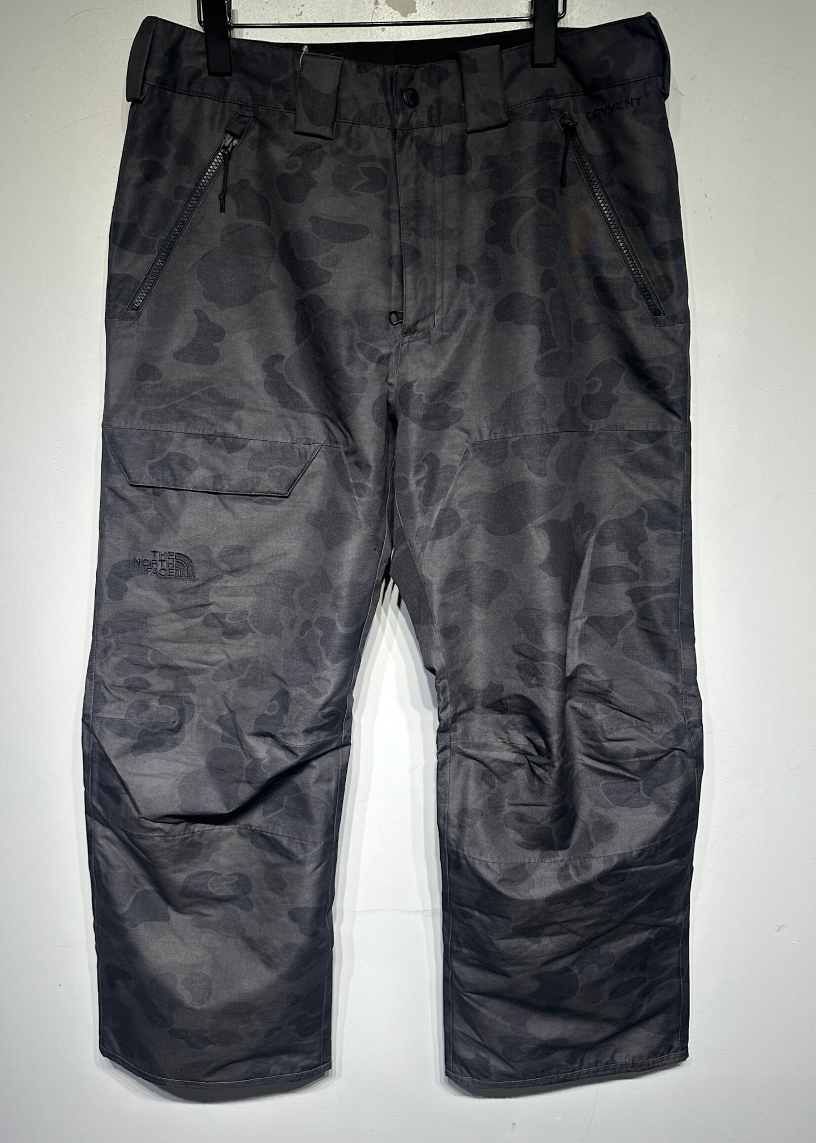 North Face NWT Black Duck Camo 36