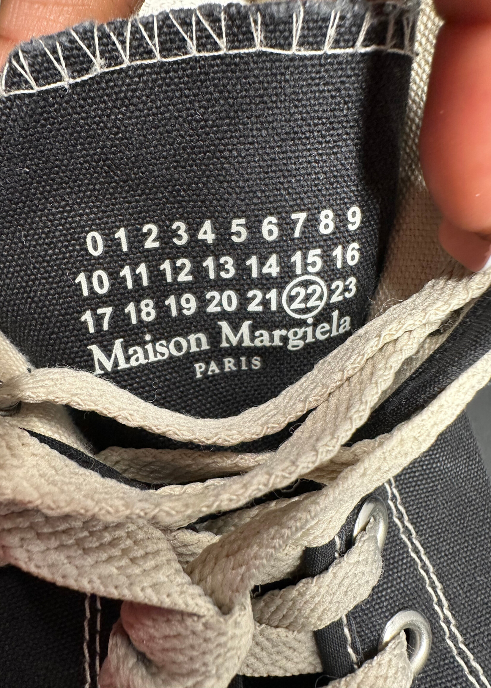 Maison Margiela Black Tabi Rubber Sole Sneakers Masc 12