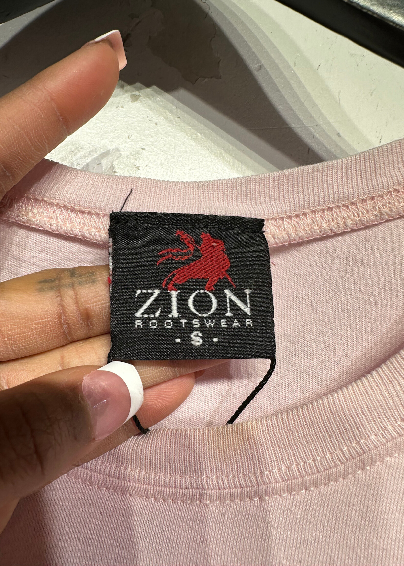 Zion Jannis Joplin Pink Portrait Baby Tee Fem S As Is