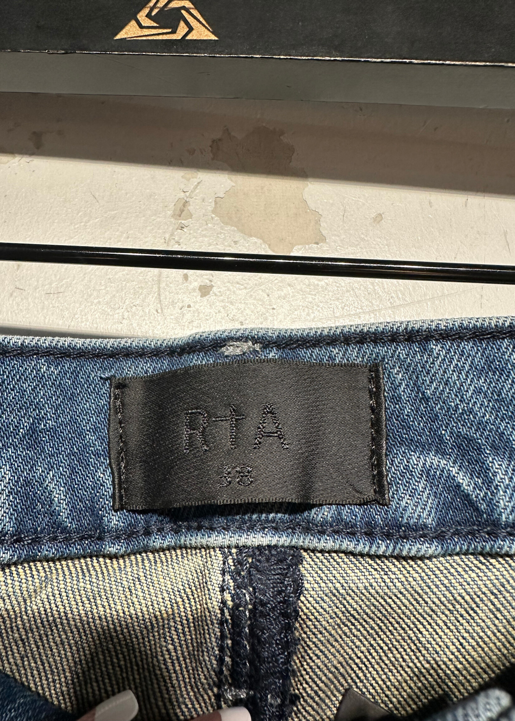 RTA Distressed Snake Skin Detail Pants 38