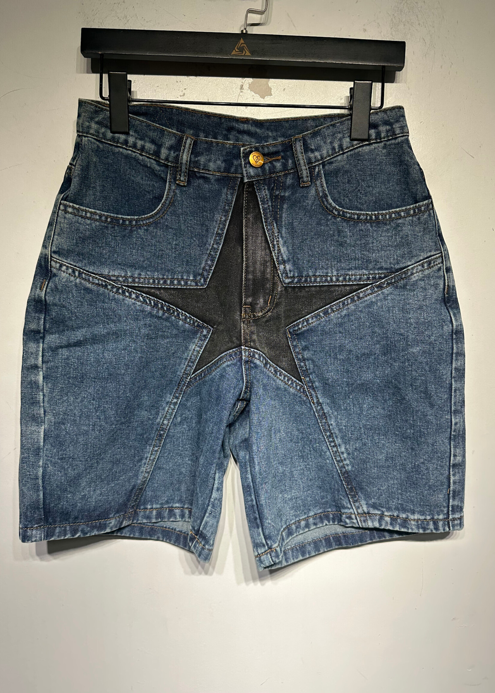 Aelfric Eden NWT  Star Front Denim Jorts 28