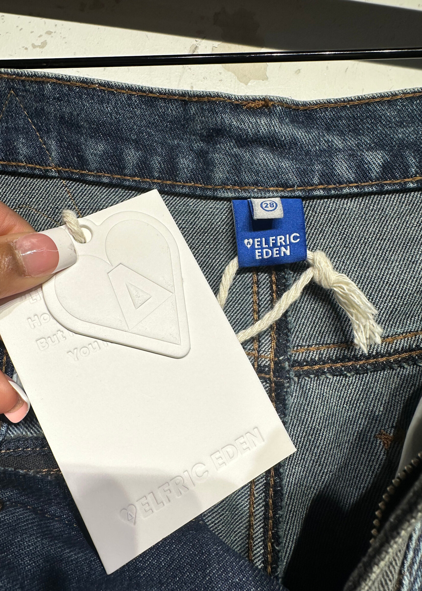 Aelfric Eden NWT  Star Front Denim Jorts 28