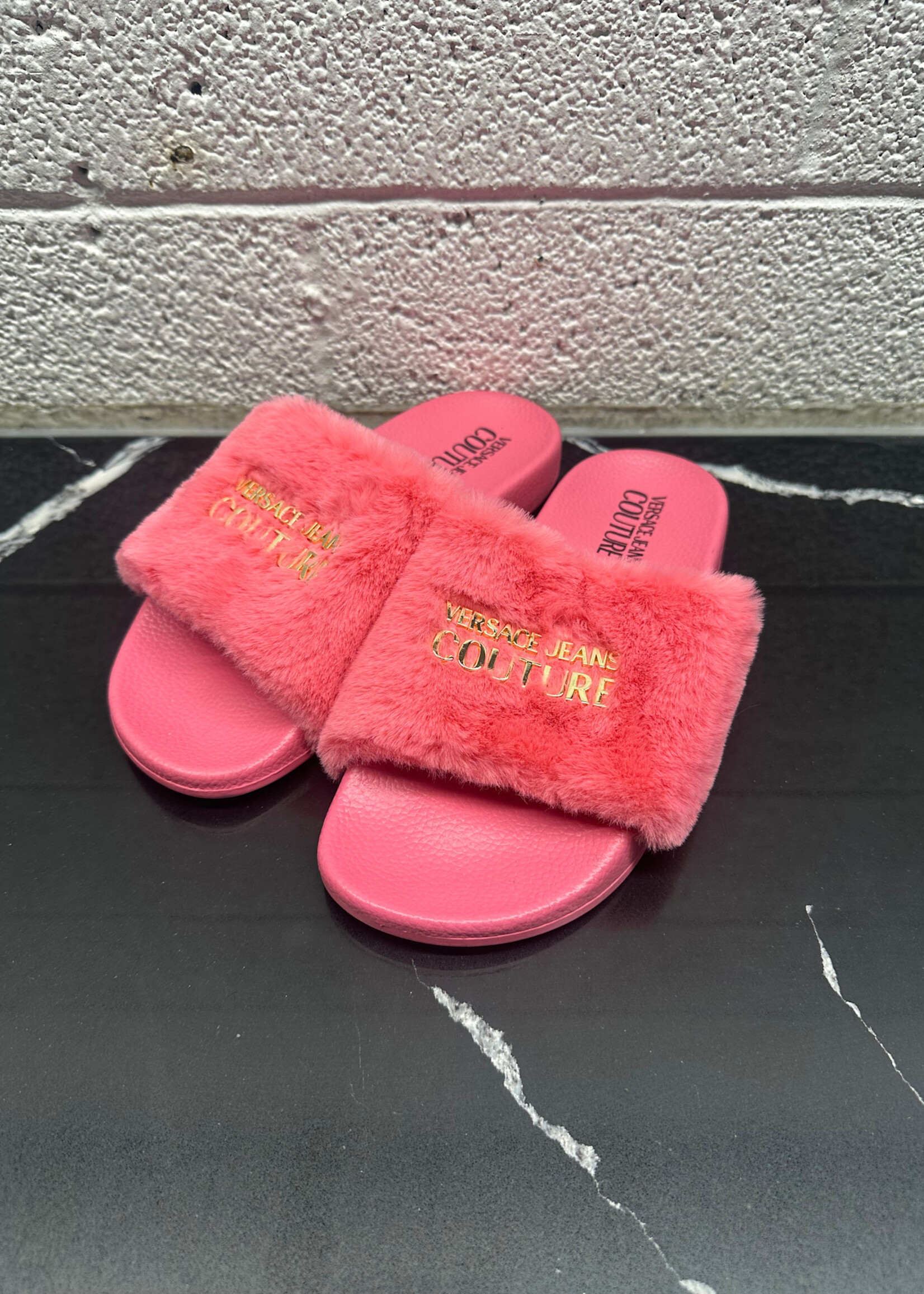 Versace Jeans Couture Pink Fuzzy Slides 6 Fem