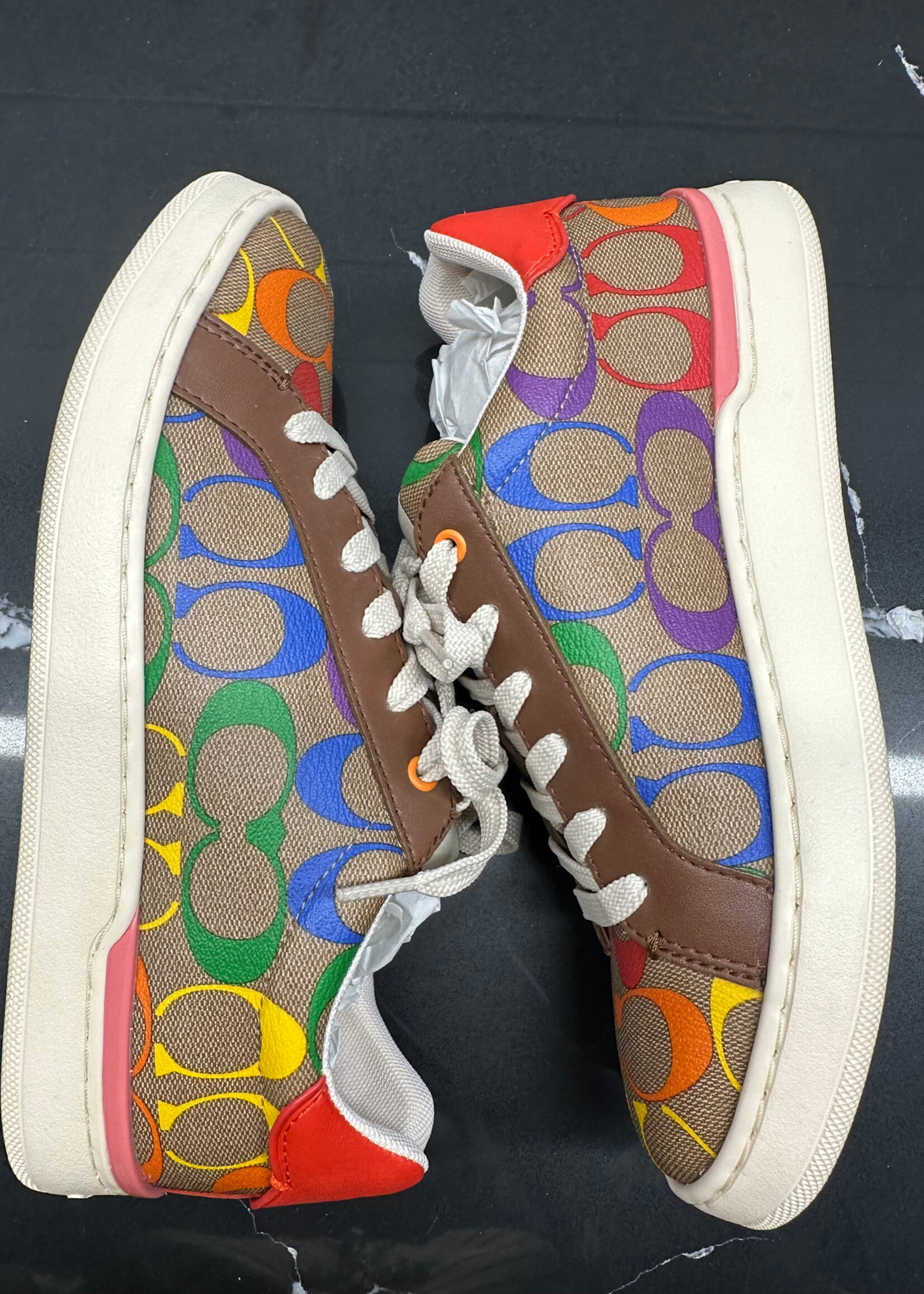 Coach Rainbow Brown Mongram Sneakers 8.5 Fem