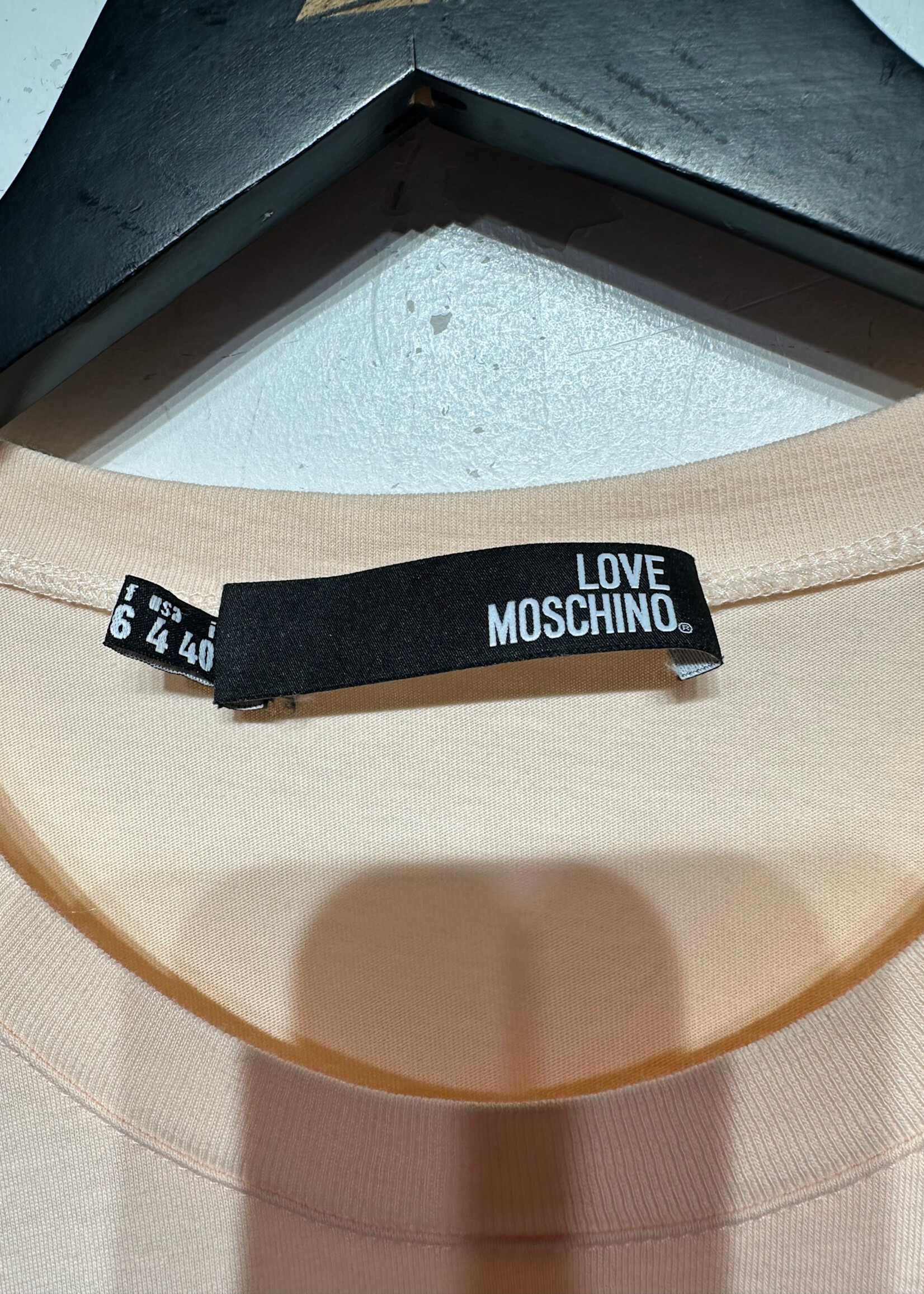 Love Moschino Embossed Tee Fem S