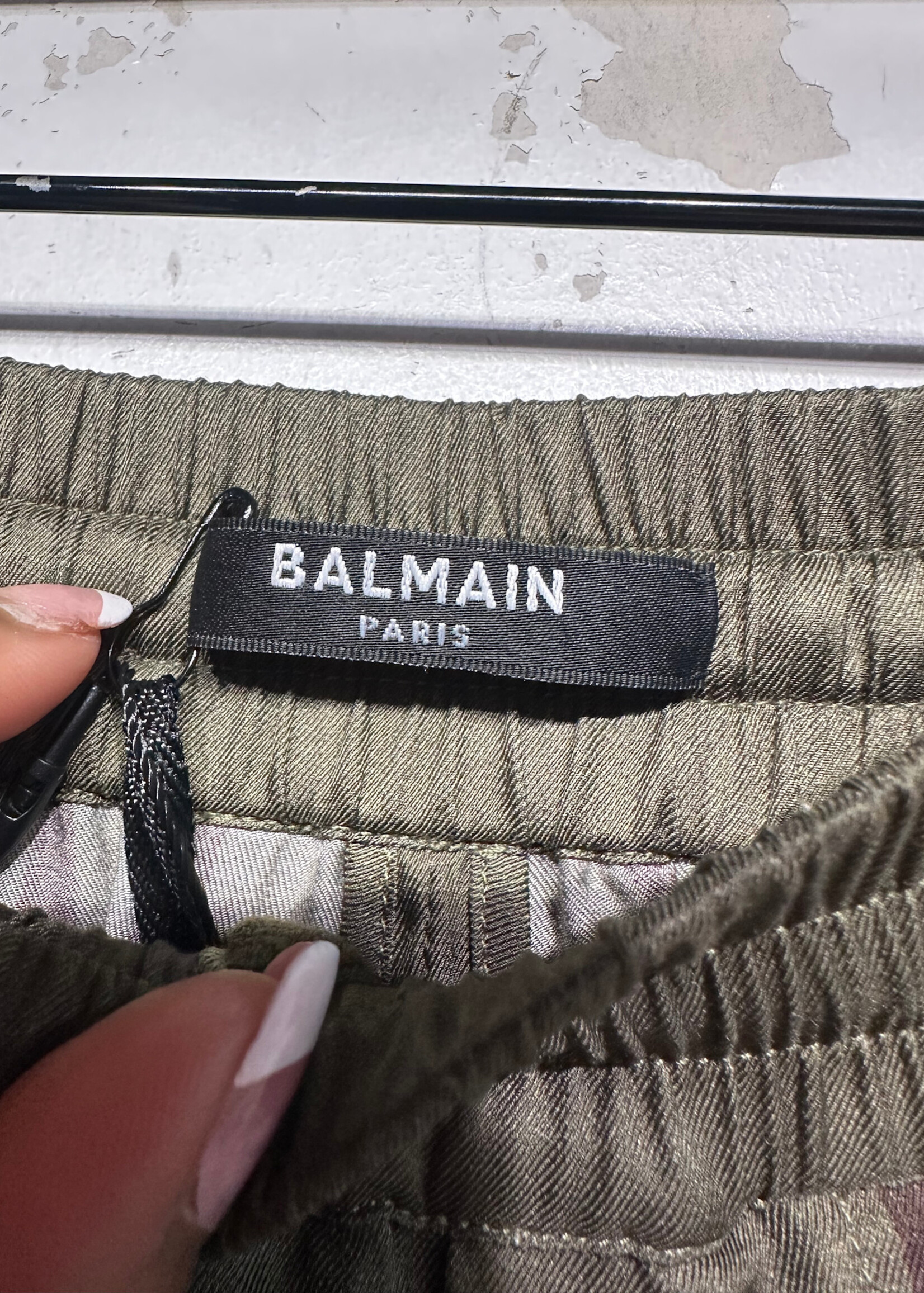Balmain NWT Green Printed Silk Shorts Masc 30