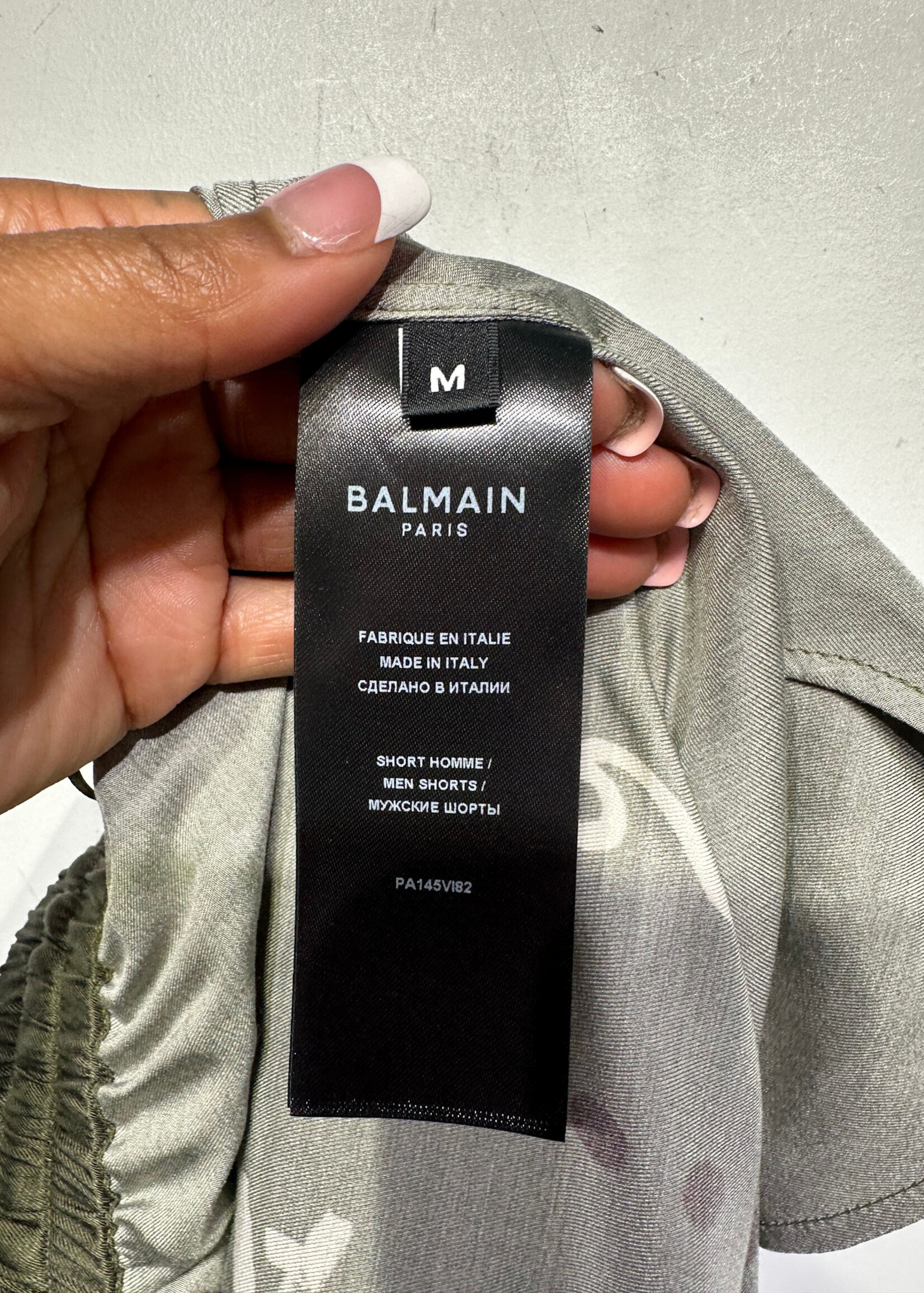 Balmain NWT Green Printed Silk Shorts Masc 30