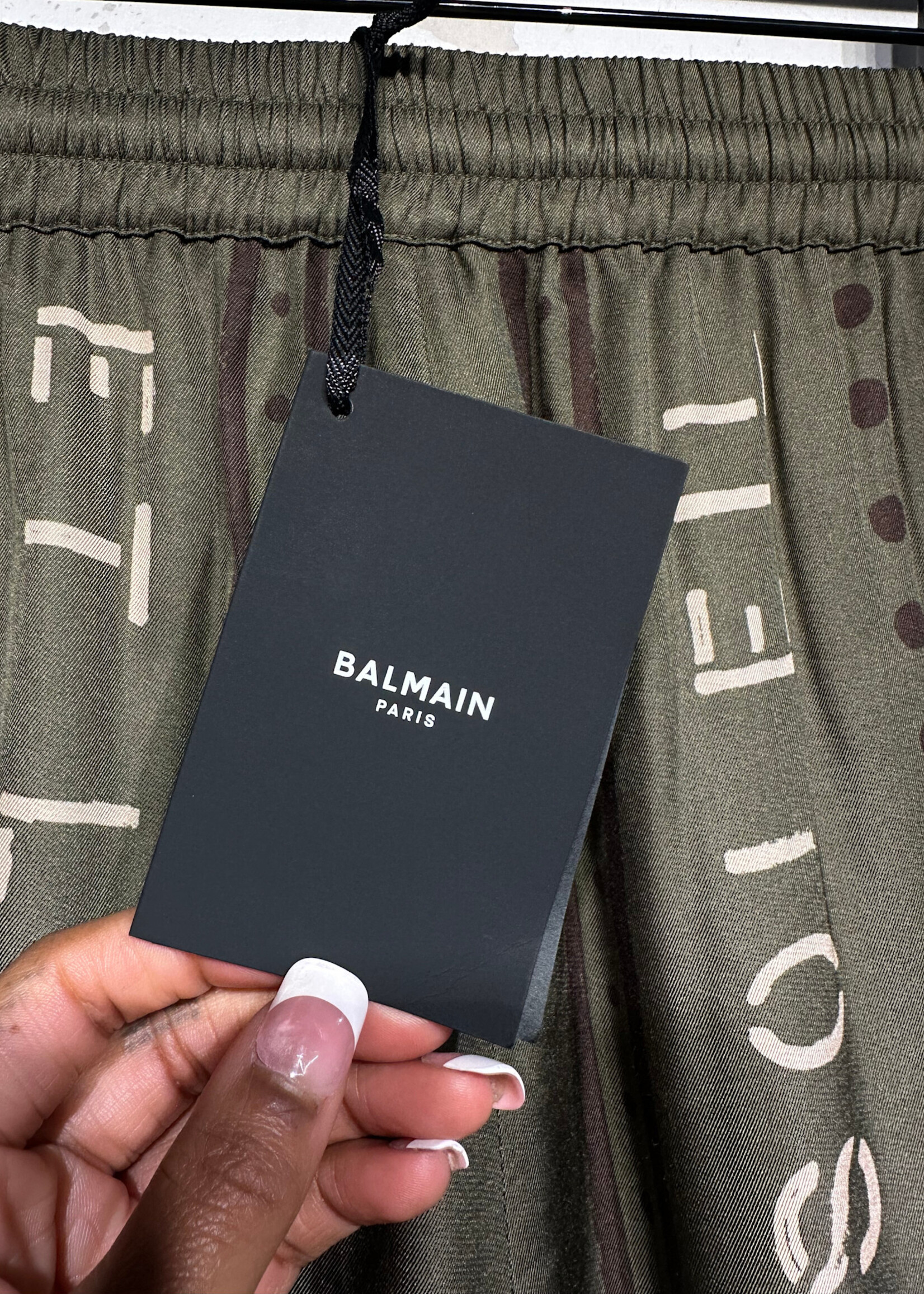 Balmain NWT Green Printed Silk Shorts Masc 30