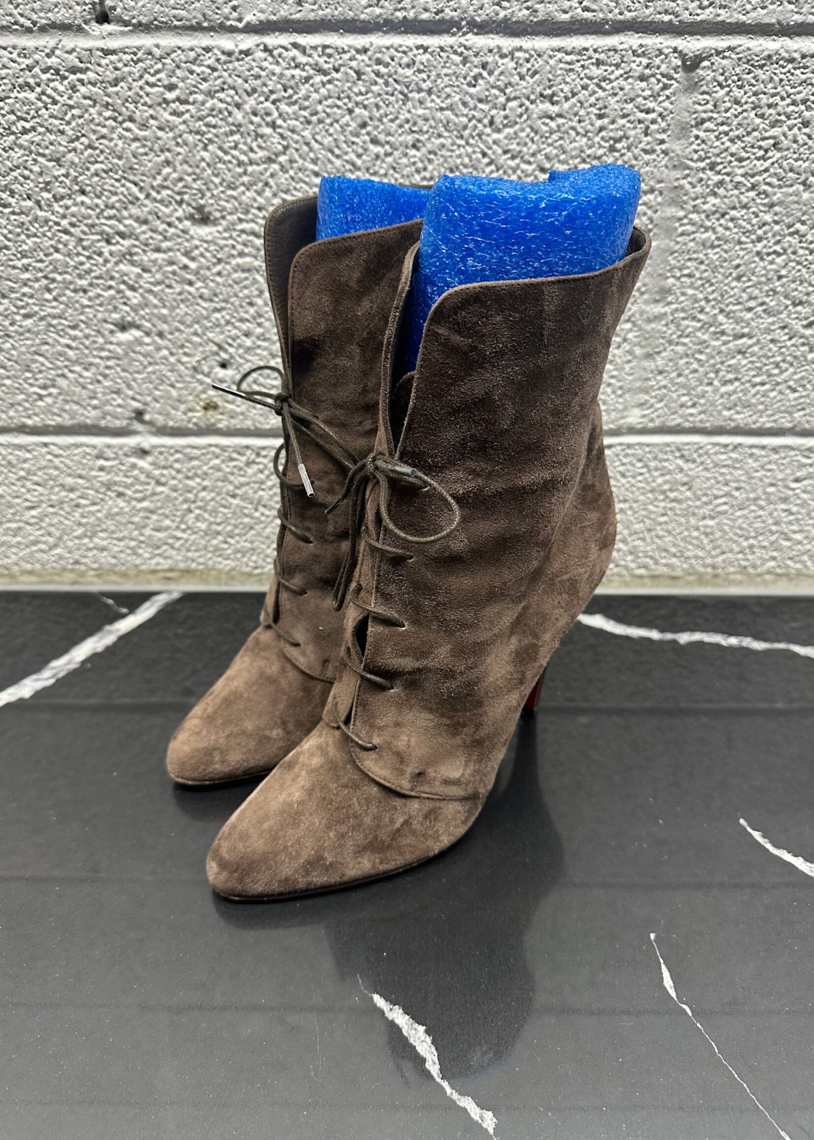 Louboutin Brown Suede Lace Up Heel 38.5/8.5