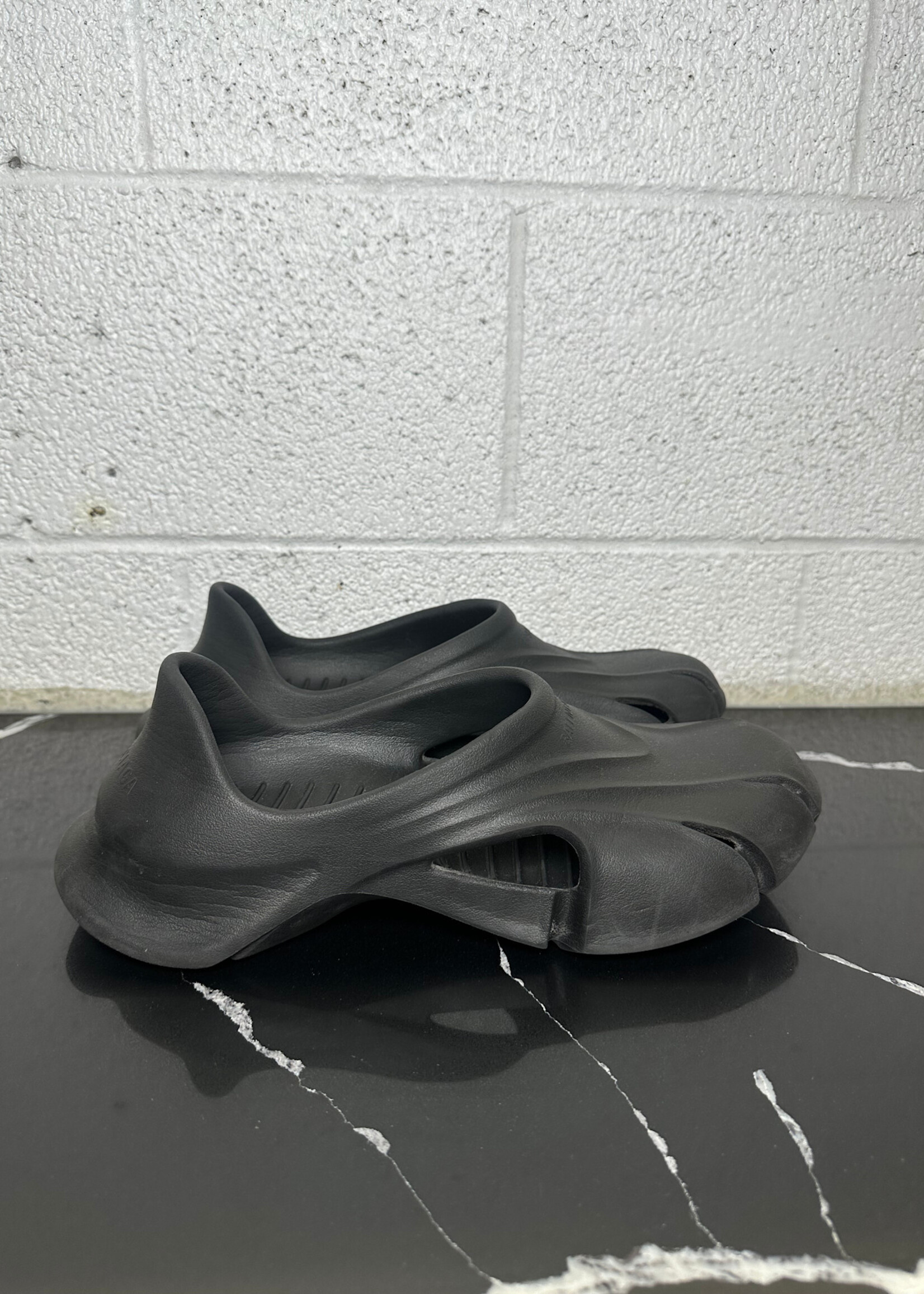 Balenciaga Mold Closed Sandal 43/10