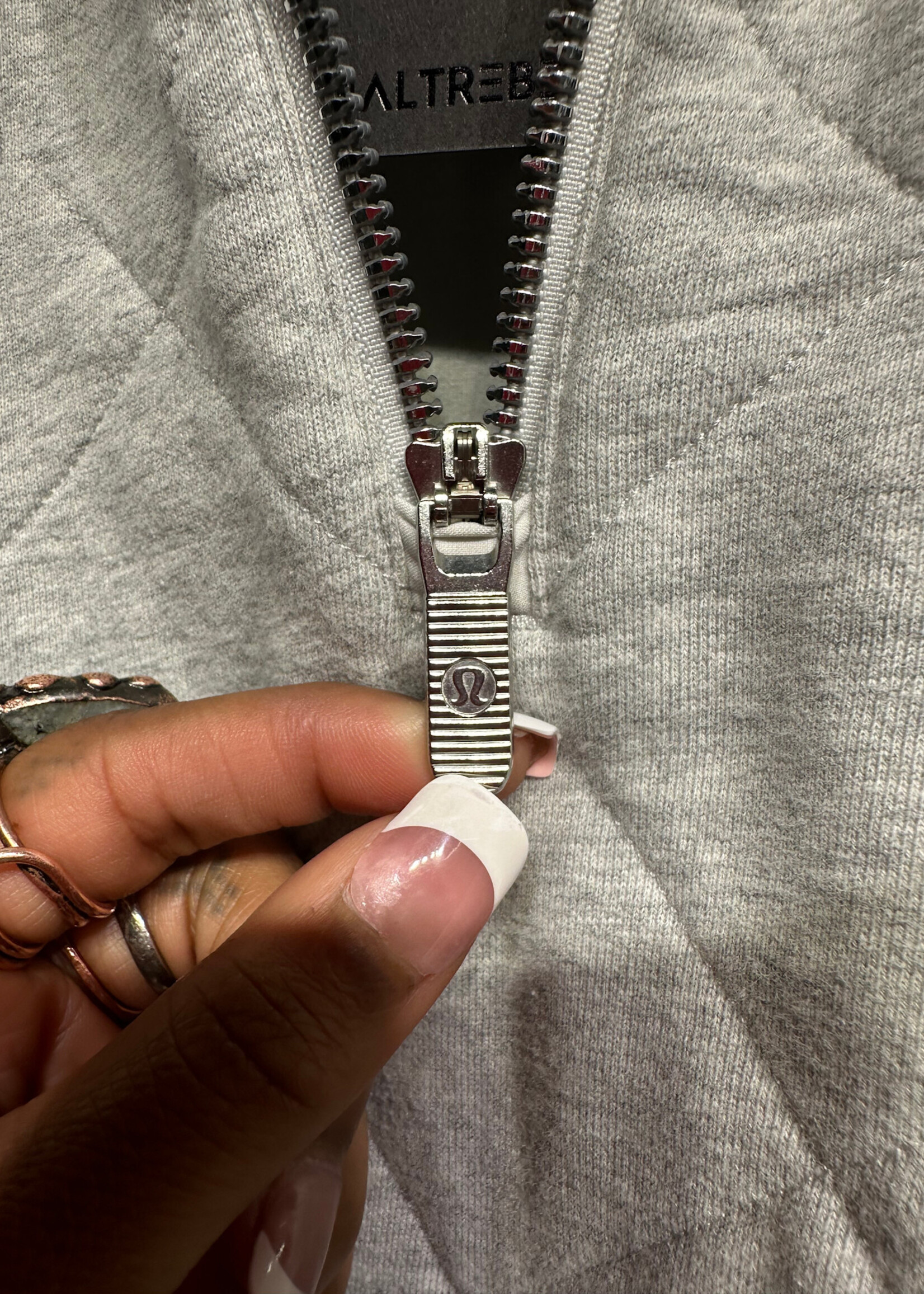 Lululemon Grey Quilted Activewear Jacket Fem L