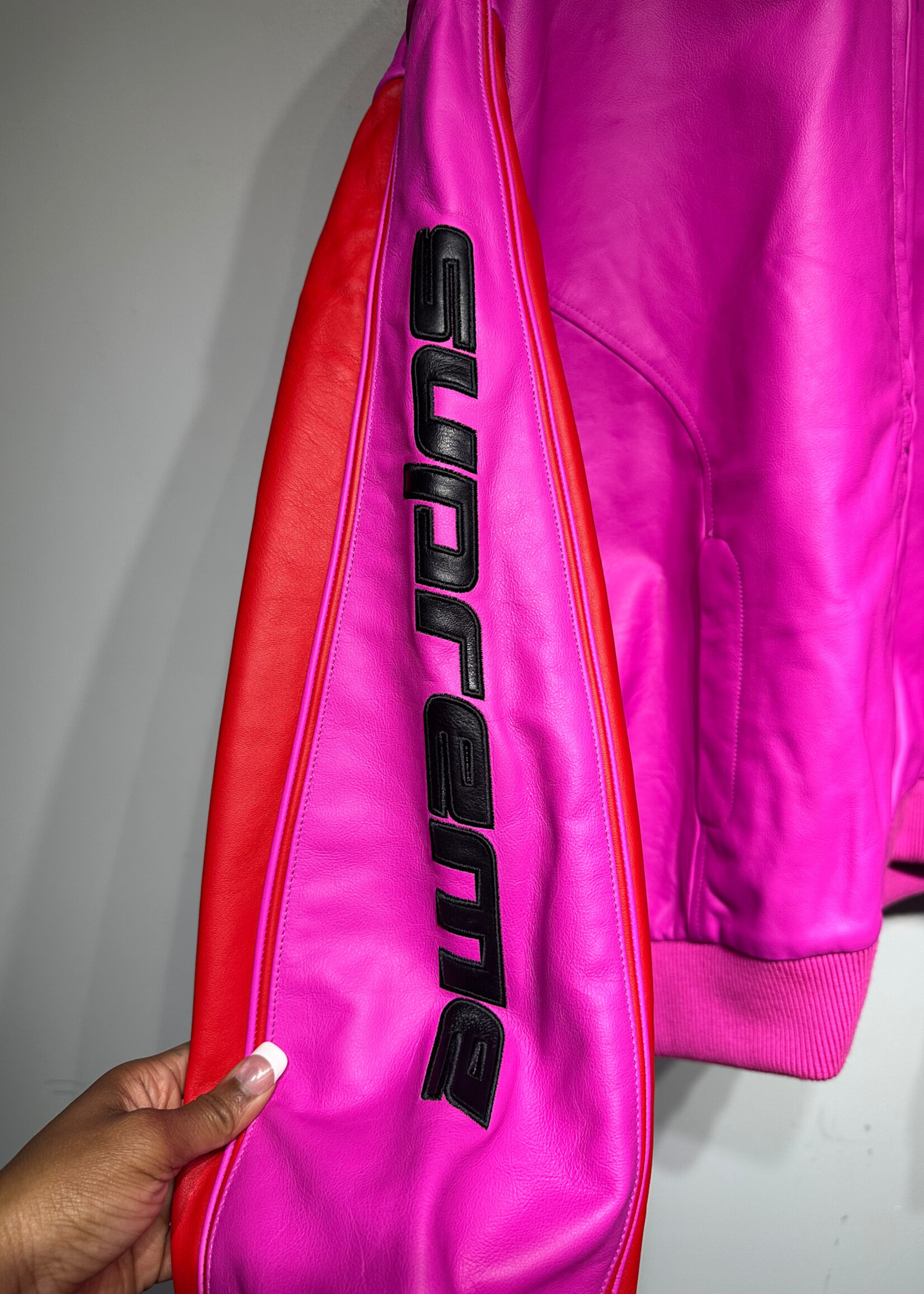 Supreme x Jordan Hooded Leather JKT Pink Masc XXL