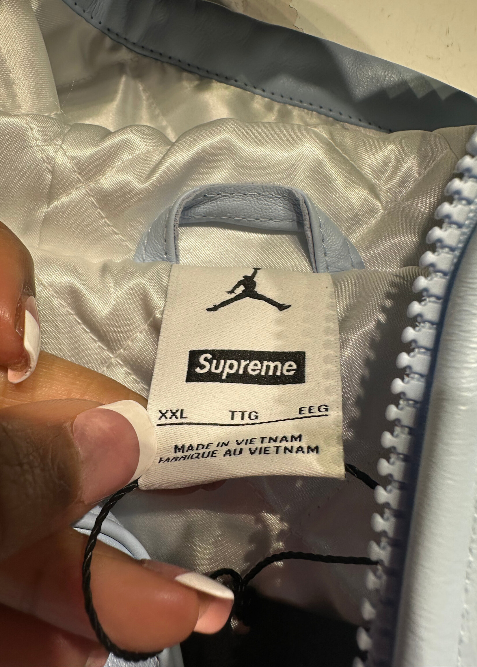 Supreme x Jordan Hooded Leather JKT Blue Masc XXL