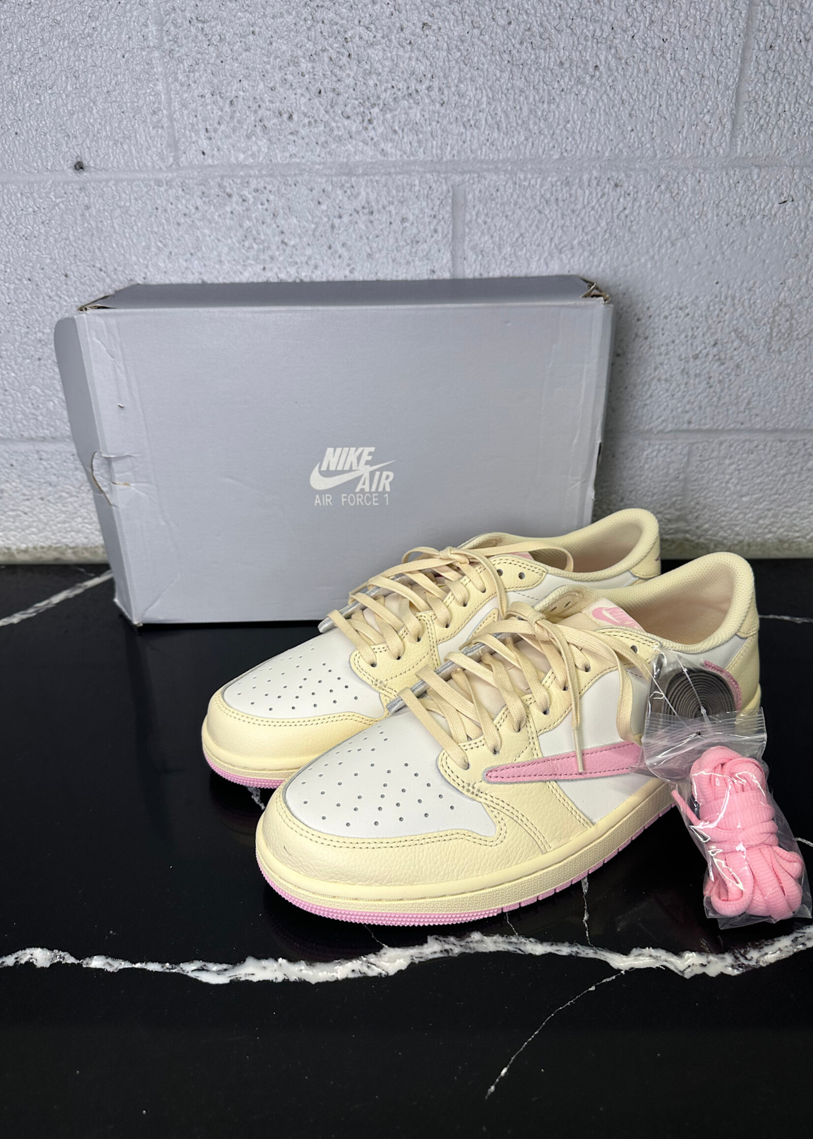 Jordan 1 Low x Travis Scott Shy Pink Masc 12