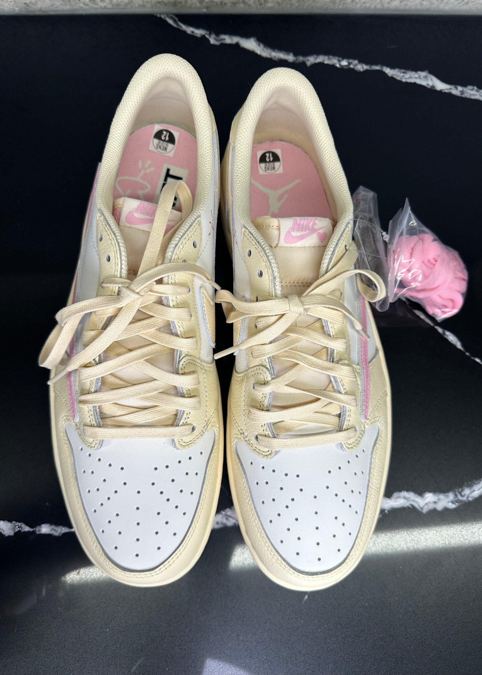 Jordan 1 Low x Travis Scott Shy Pink Masc 12