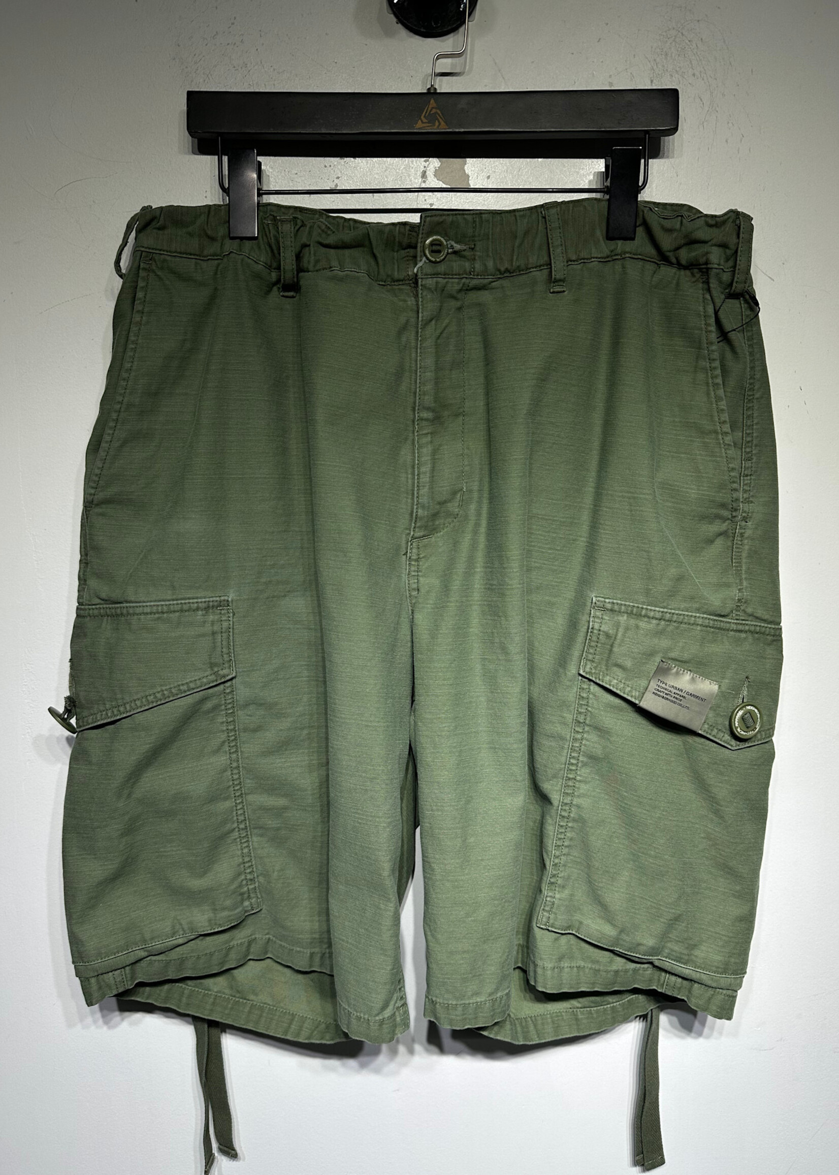 Neighborhood Green Cargo Shorts Masc 38