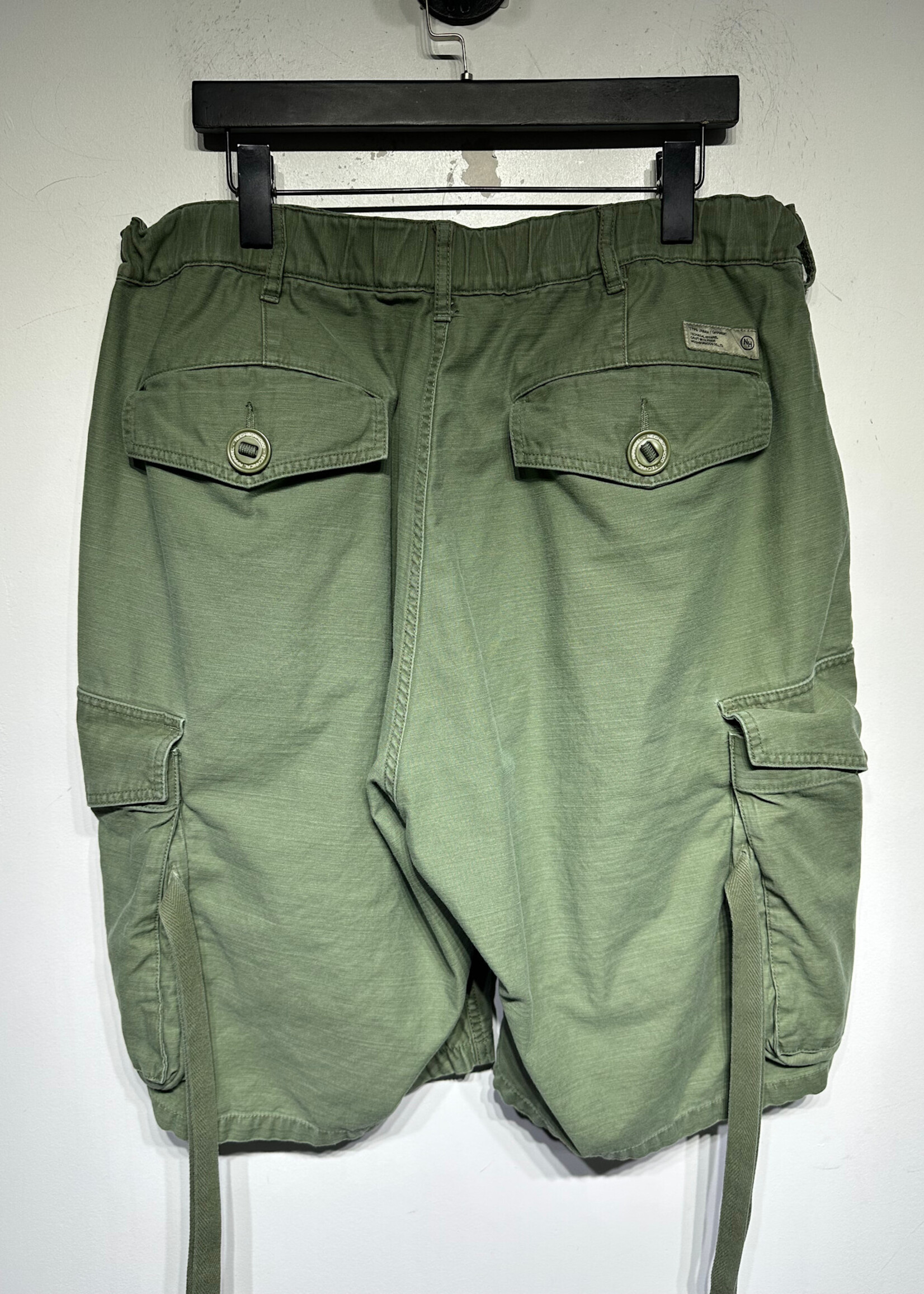 Neighborhood Green Cargo Shorts Masc 38