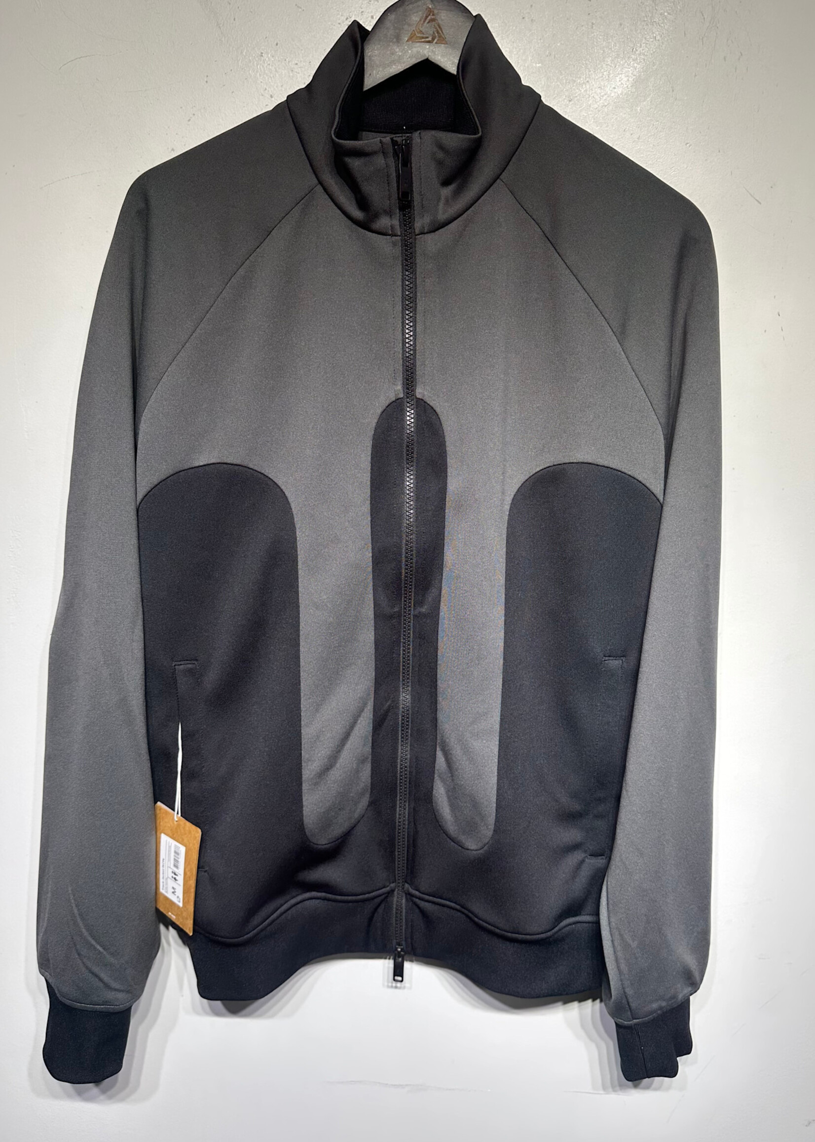 On Cloud Paneled Grey / Black Track Jacket Masc M
