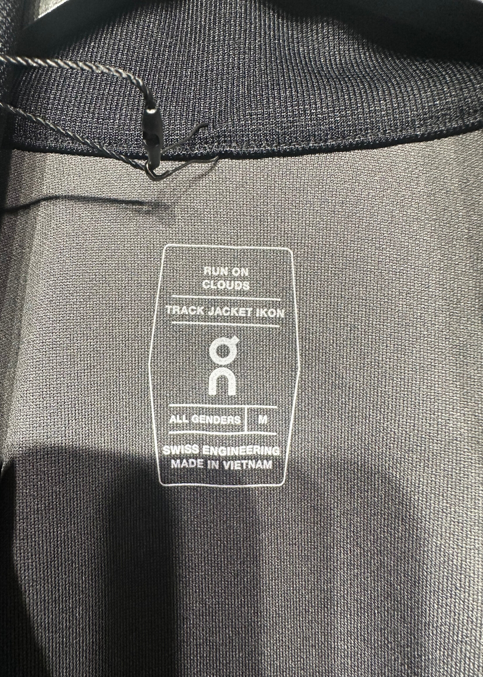 On Cloud Paneled Grey / Black Track Jacket Masc M