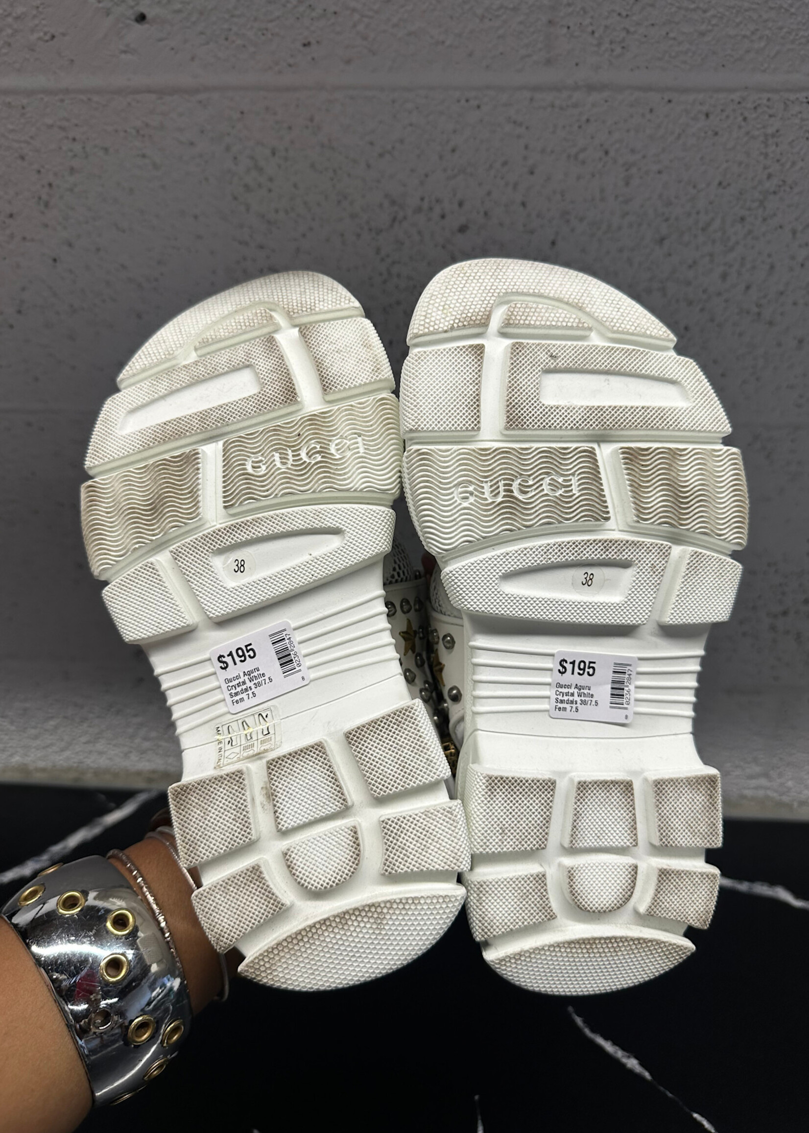 Gucci Aguru Crystal White Sandals 38/7.5 Fem