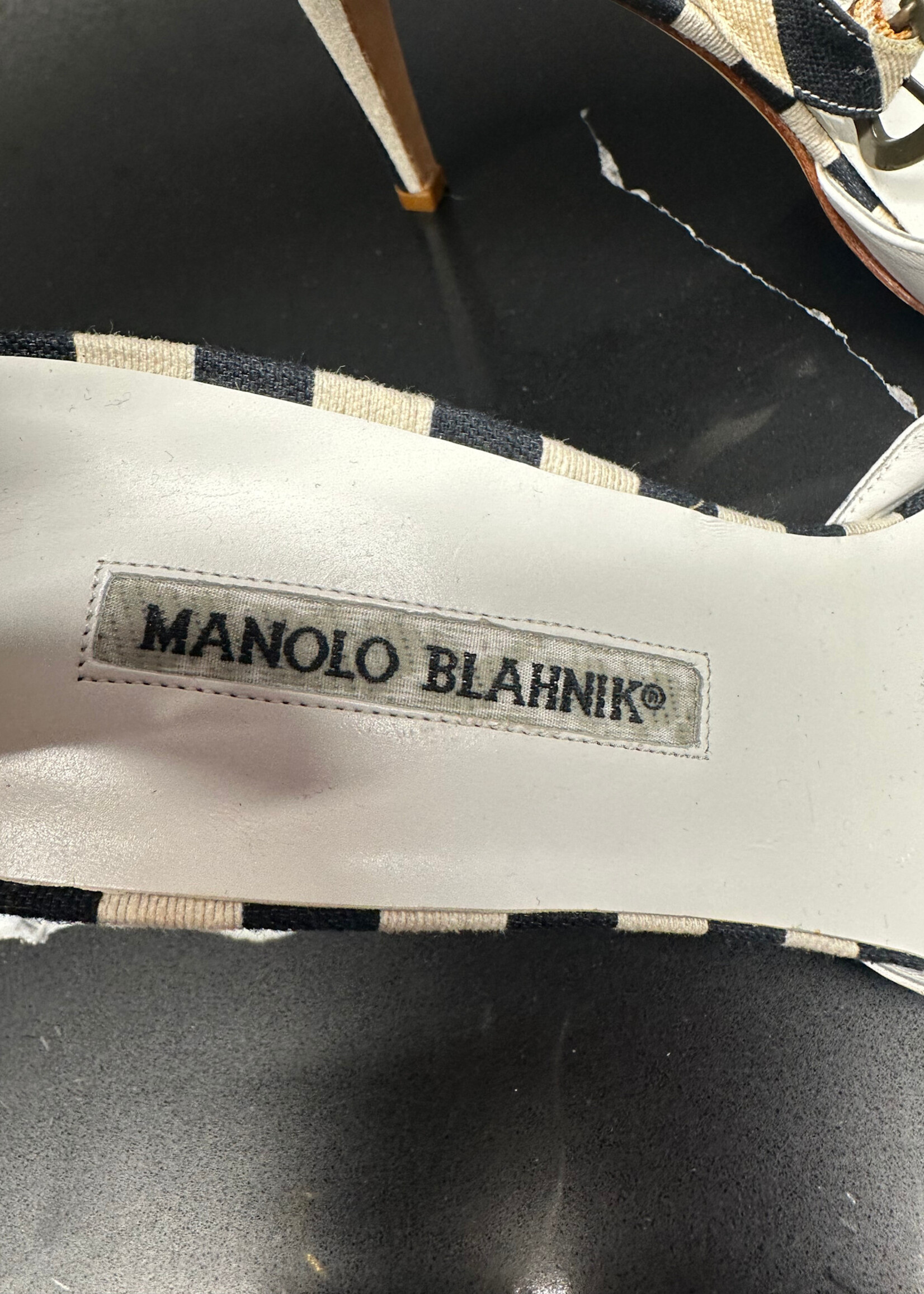 Manolo Blahnik White Striped Heels Fem 9 AS IS
