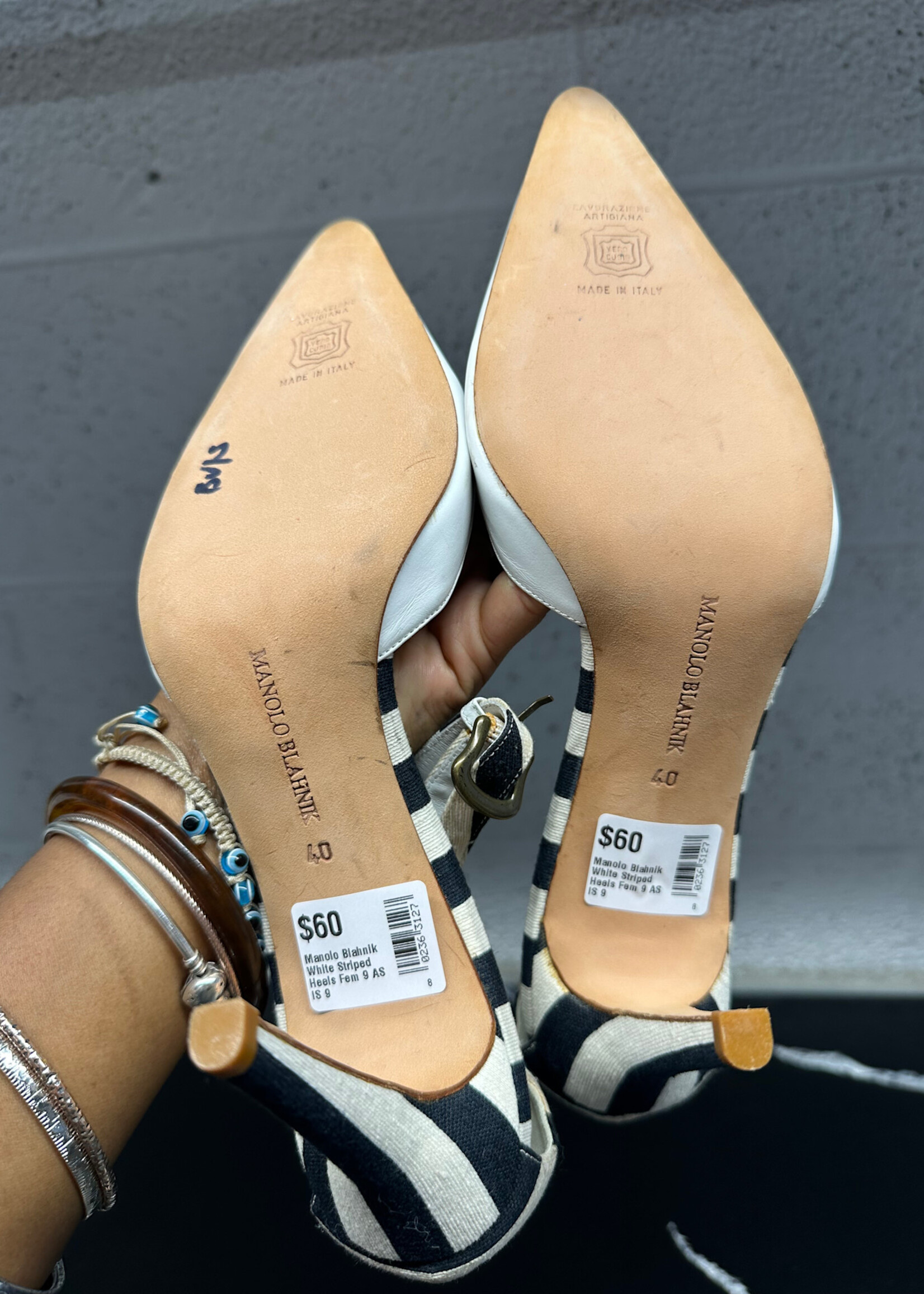 Manolo Blahnik White Striped Heels Fem 9 AS IS