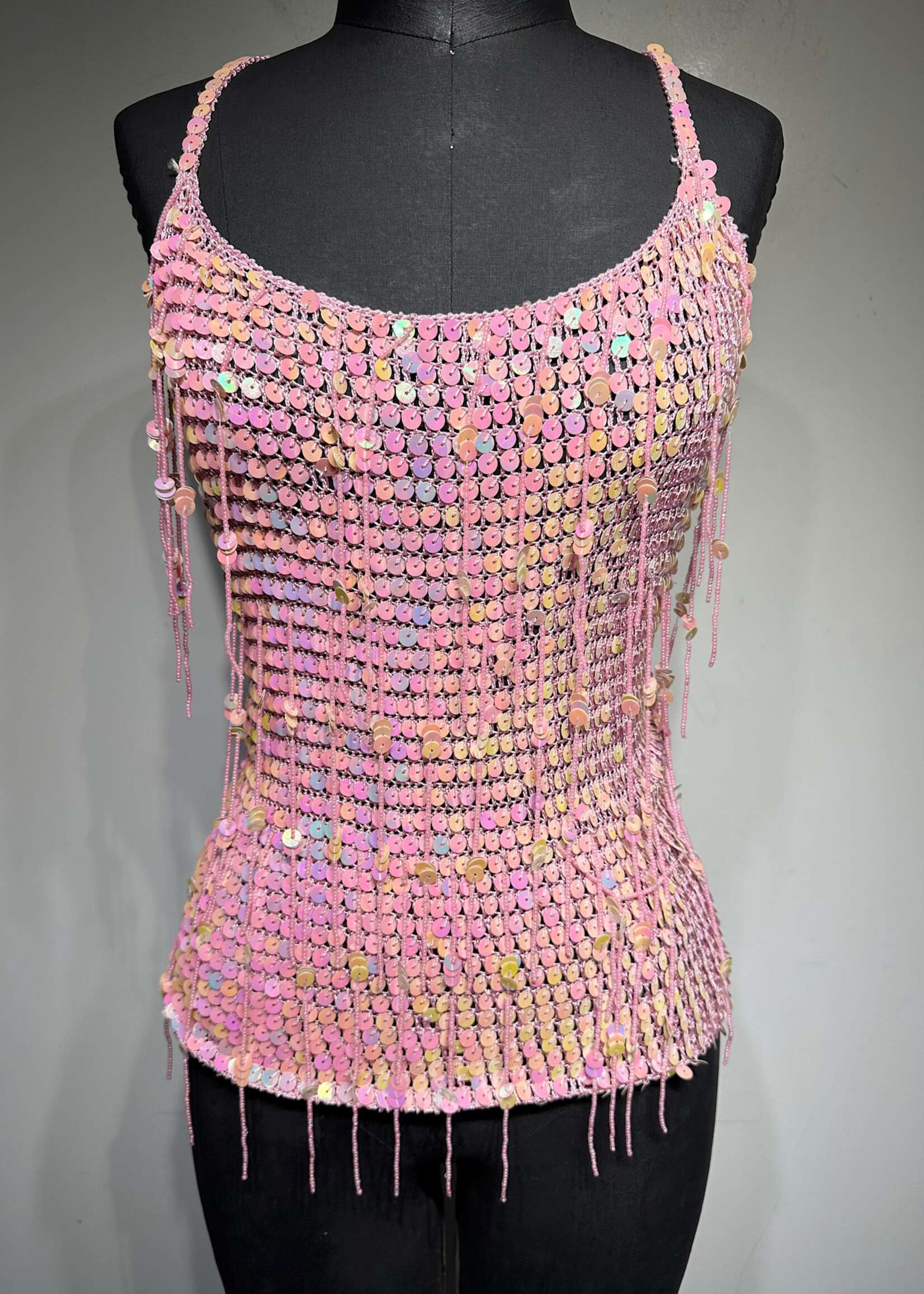 XI PINK CROCHET BEADED FRINGE TOP M