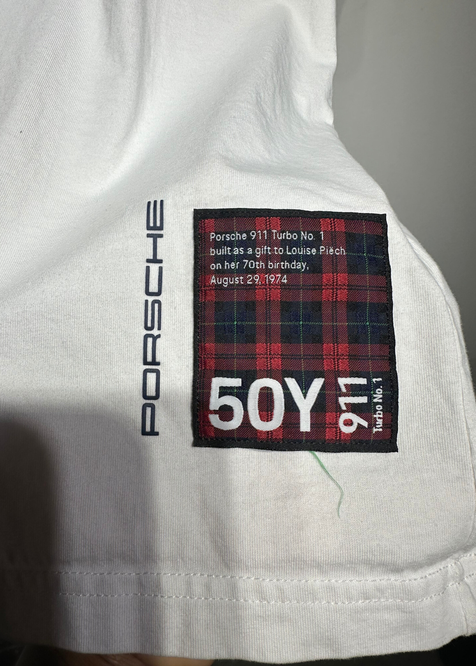 Porsche 911 White Plaid Back Hit Tee L