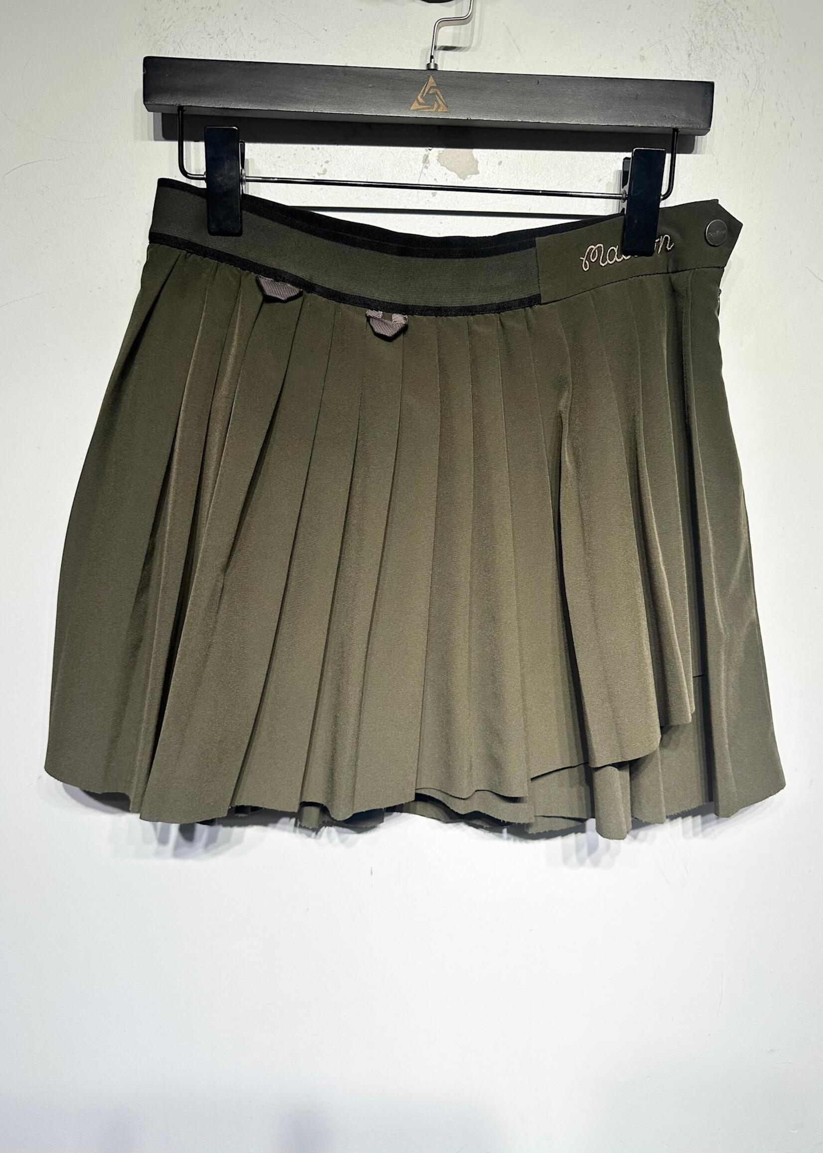 Malbon Olive Green Pleated Skirt 27
