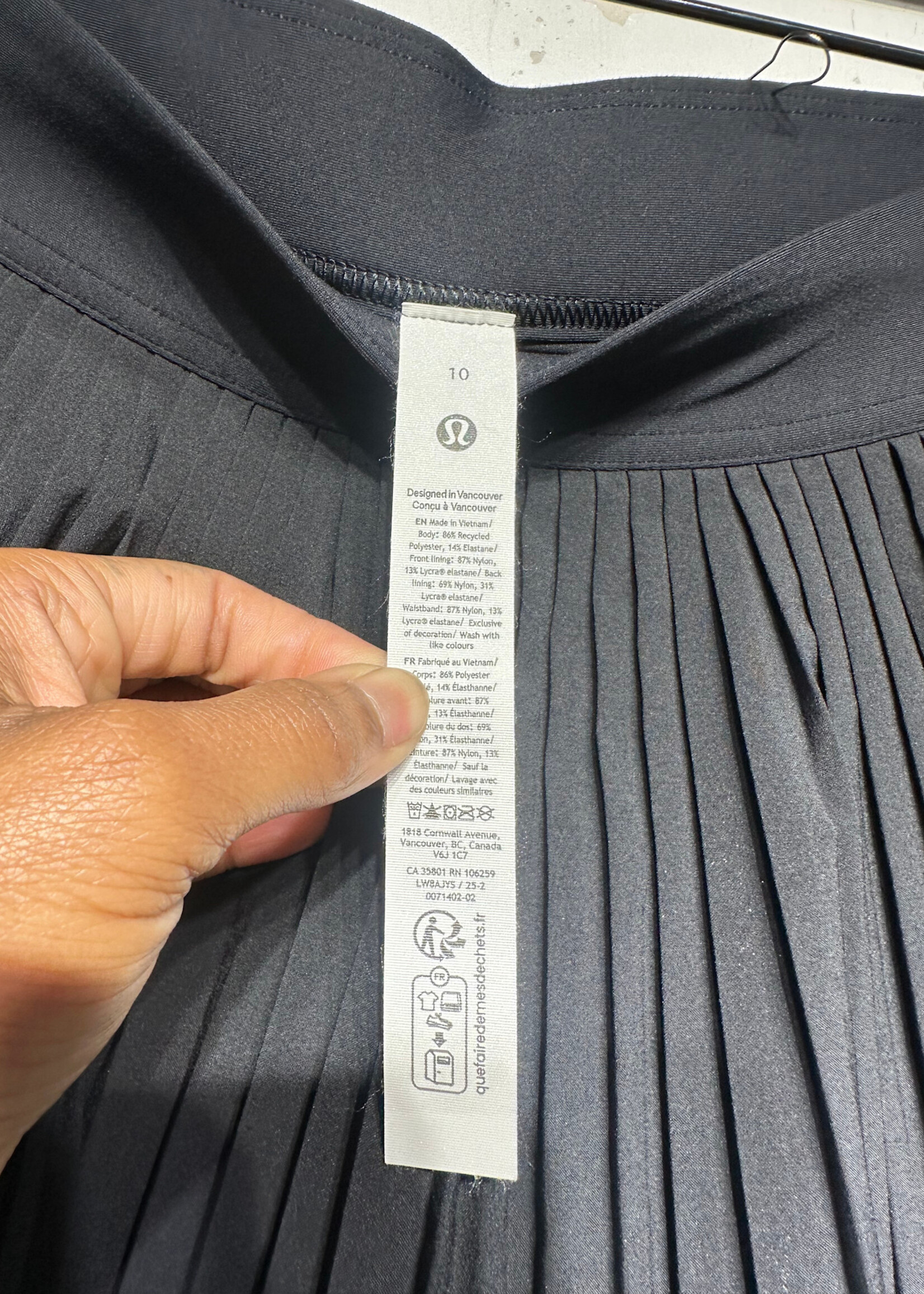 Lululemon Black Pleated Skirt 10/M