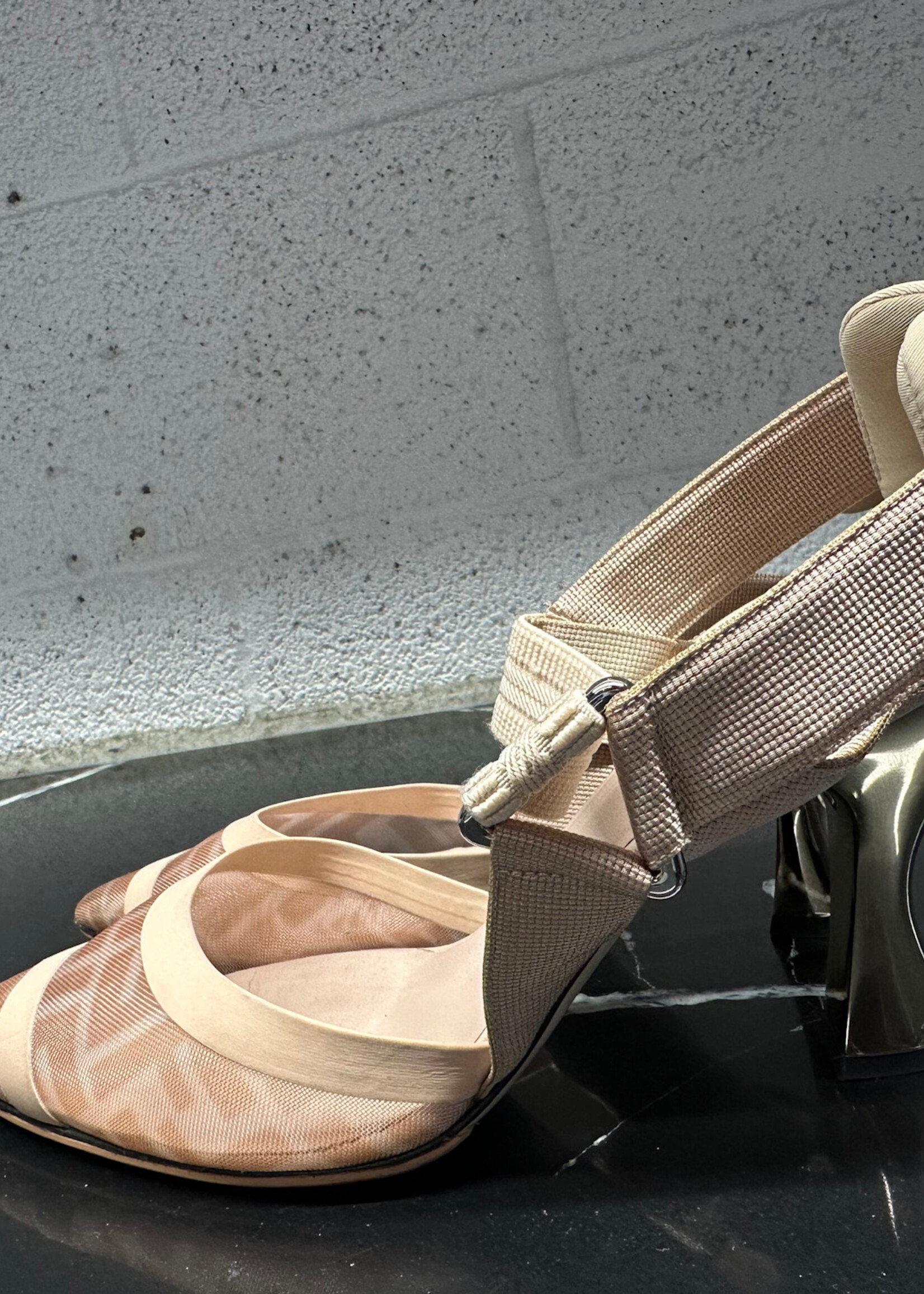 Fendi Colibri Mesh Slingback Heels 40.5/9.5