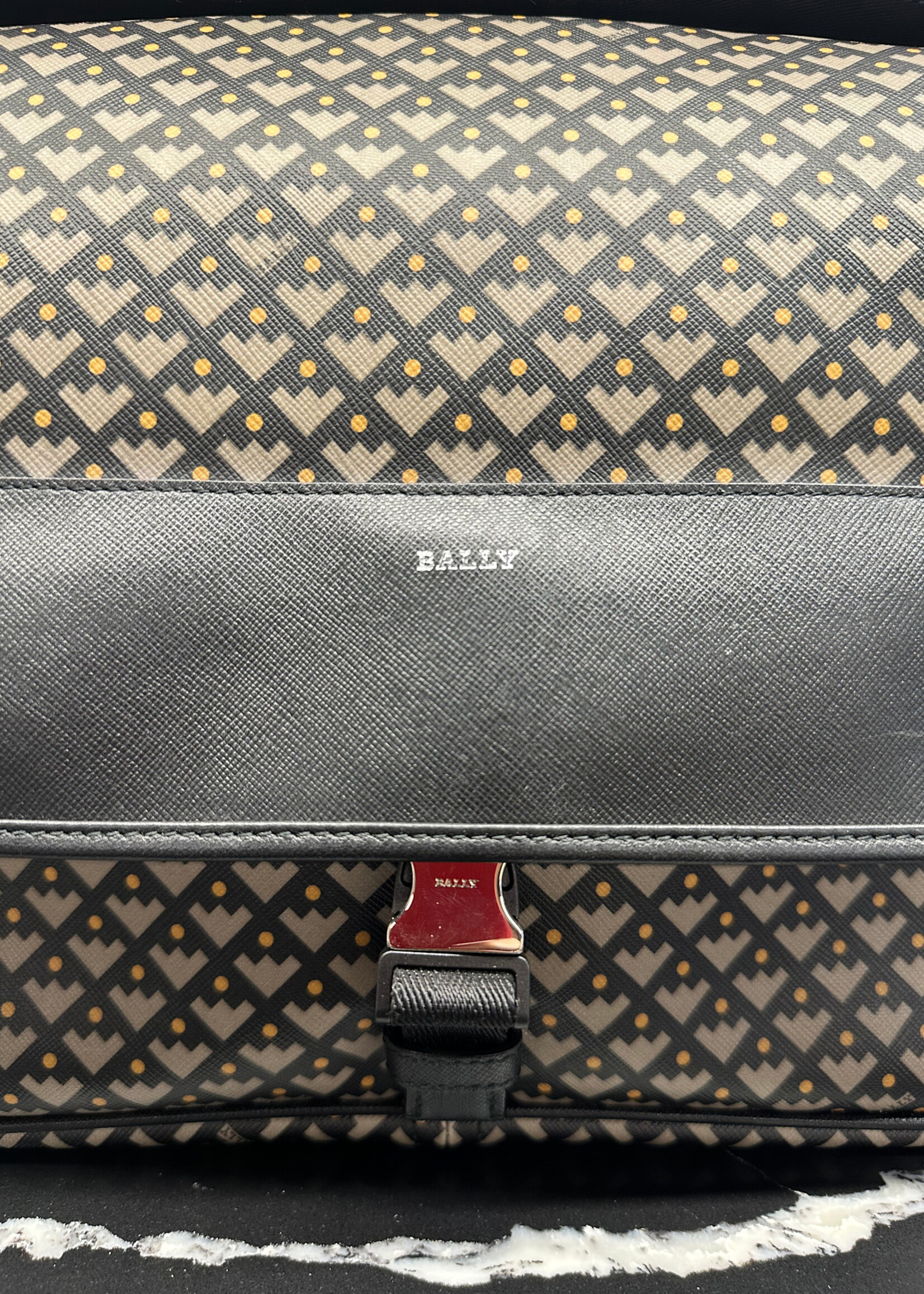 Bally Eiger Small Messenger Bag OS