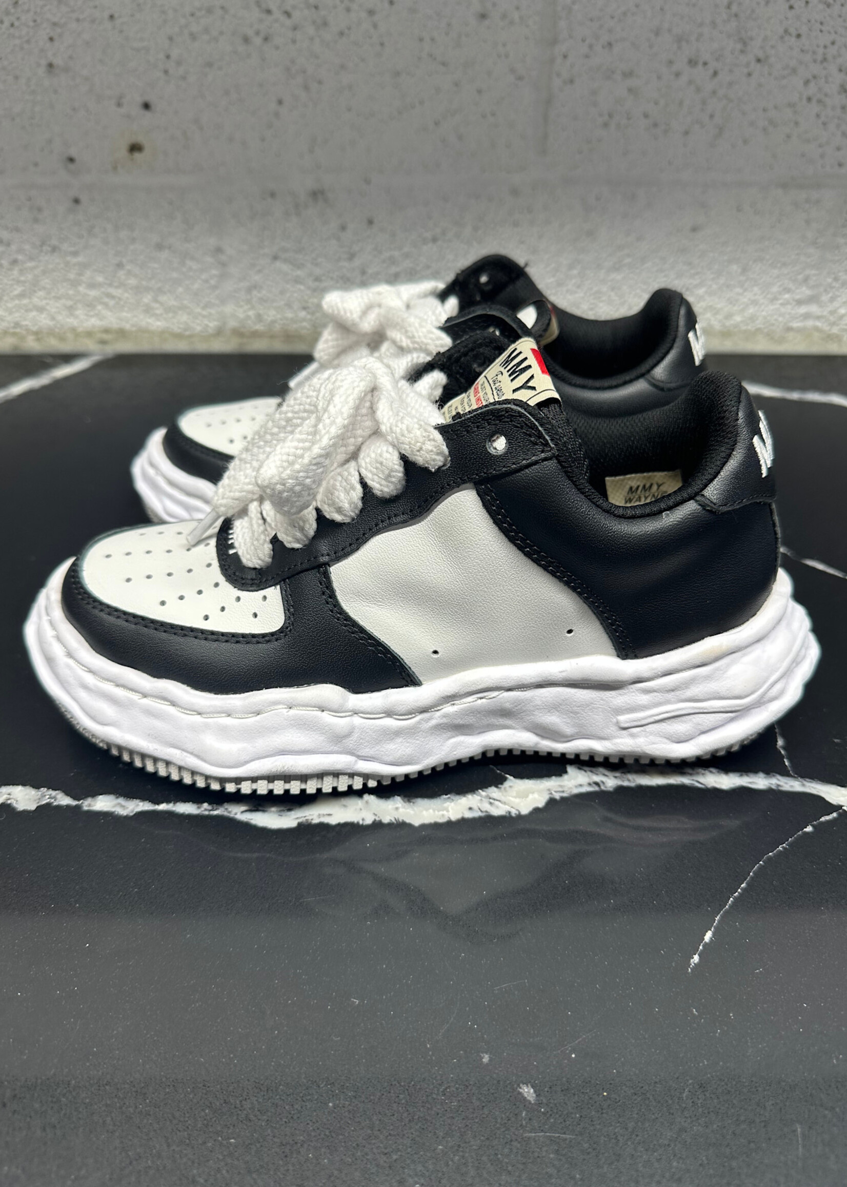 Mihara Black/White "Wayne Low Sneakers Fem 6