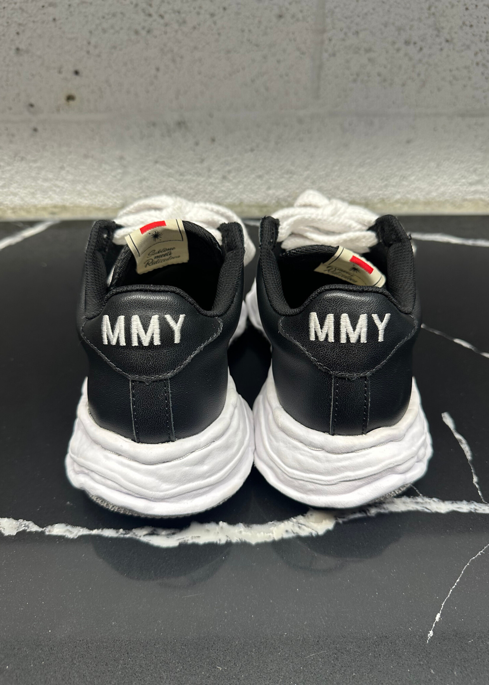 Mihara Black/White "Wayne Low Sneakers Fem 6